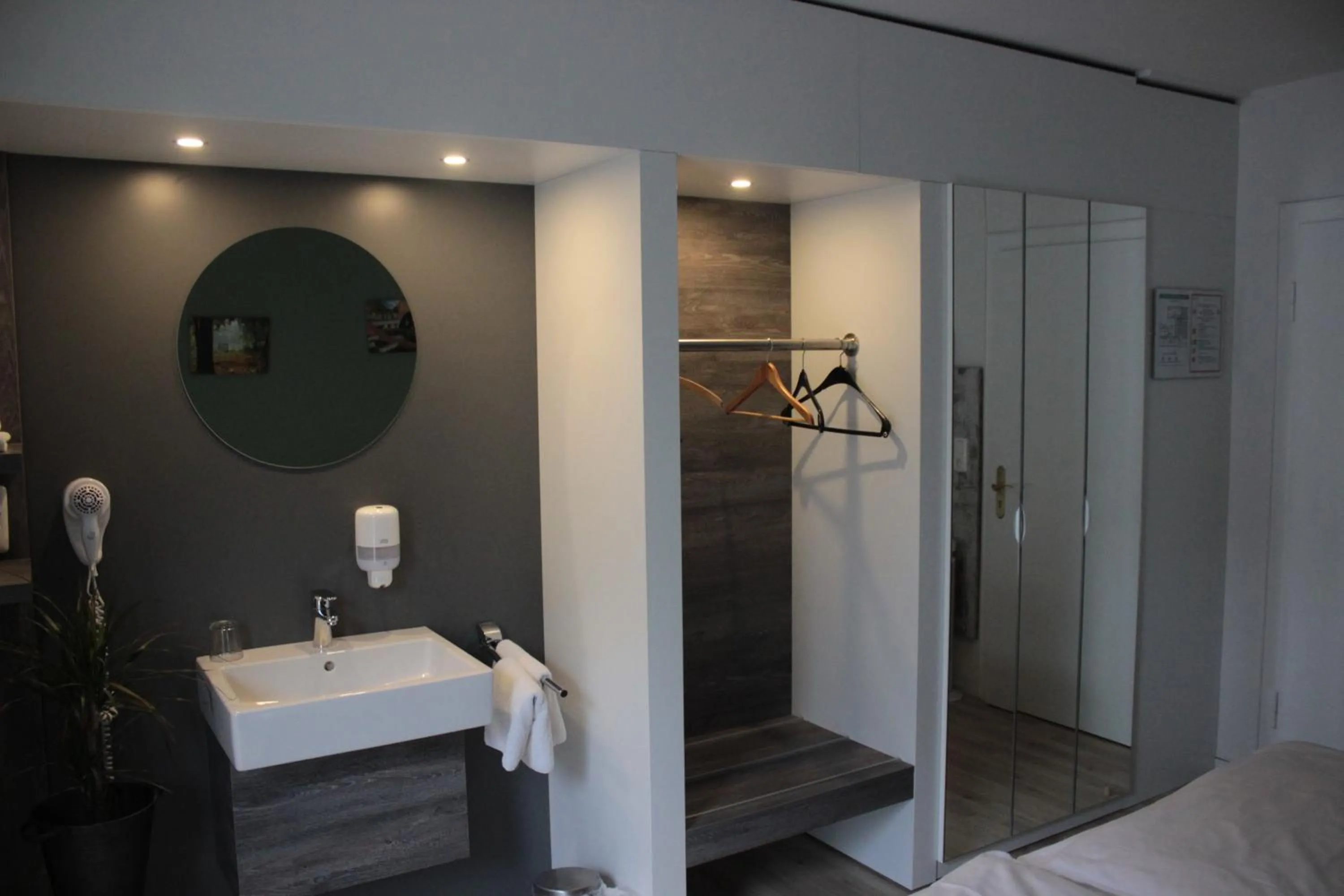 Photo of the whole room, Bed in Meyerhof Heiligenrode