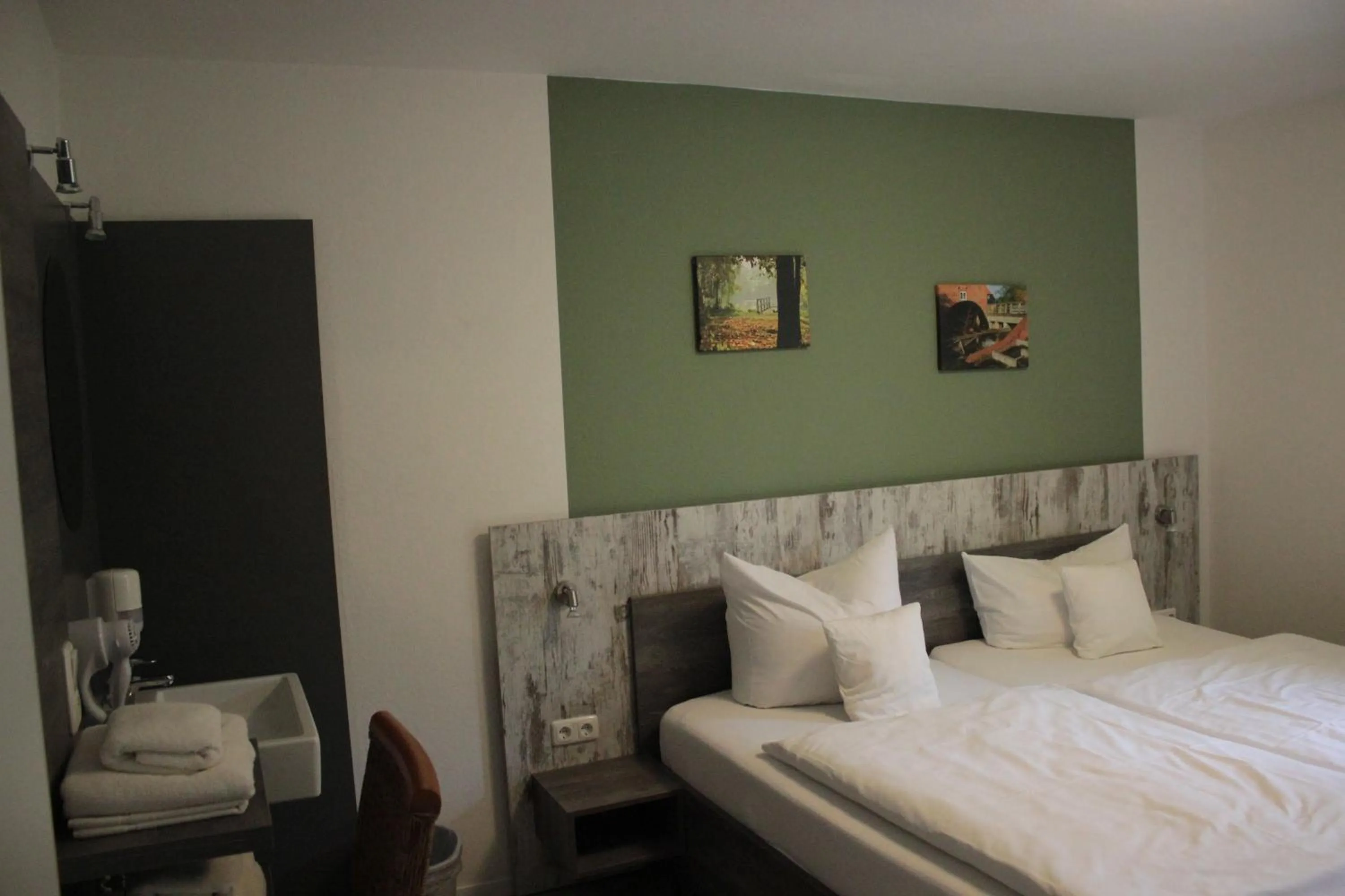 Photo of the whole room, Bed in Meyerhof Heiligenrode