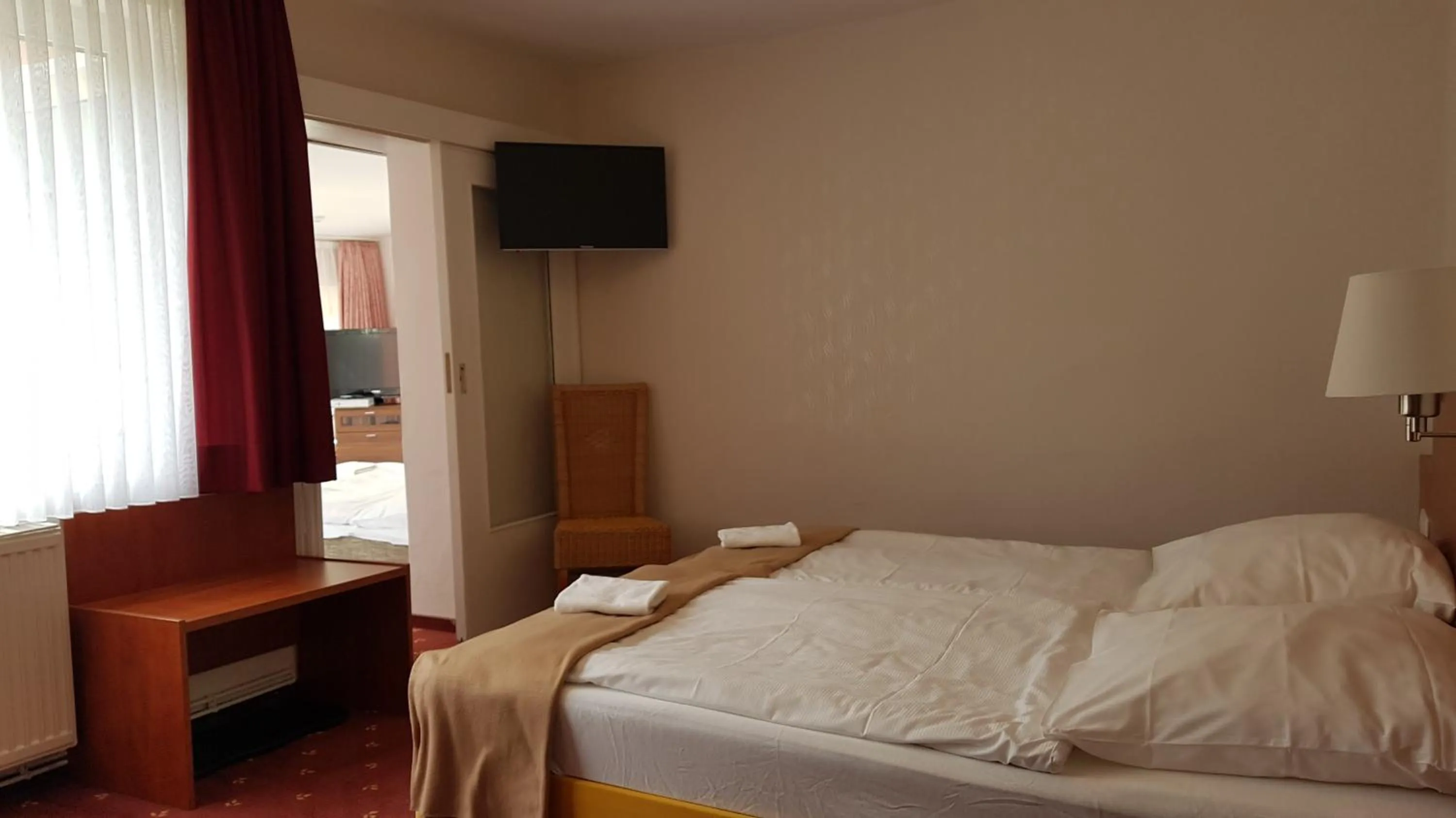 Bed in Kräuterhotel & Restaurant Heidejäger