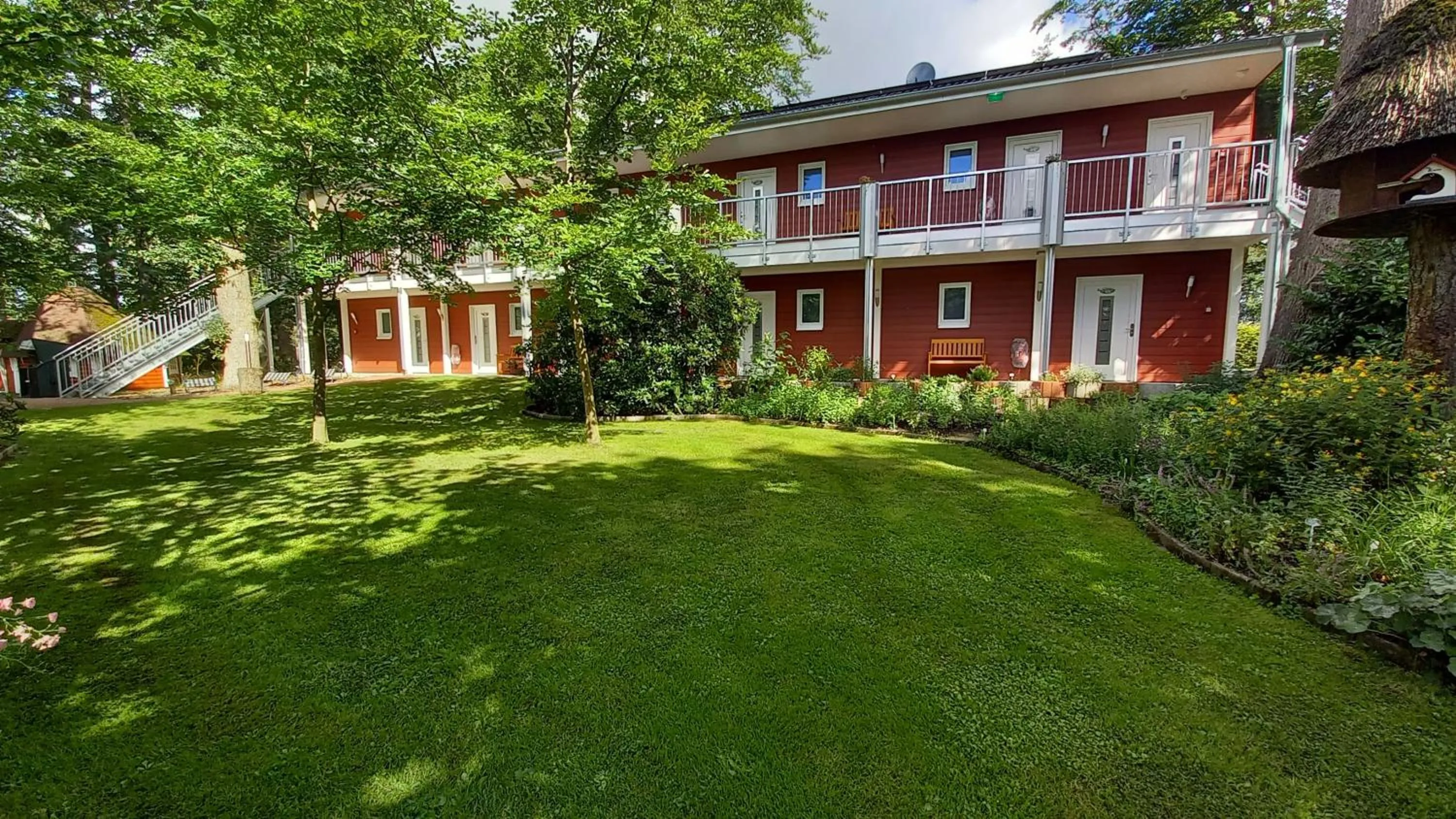 Facade/entrance in Kräuterhotel & Restaurant Heidejäger