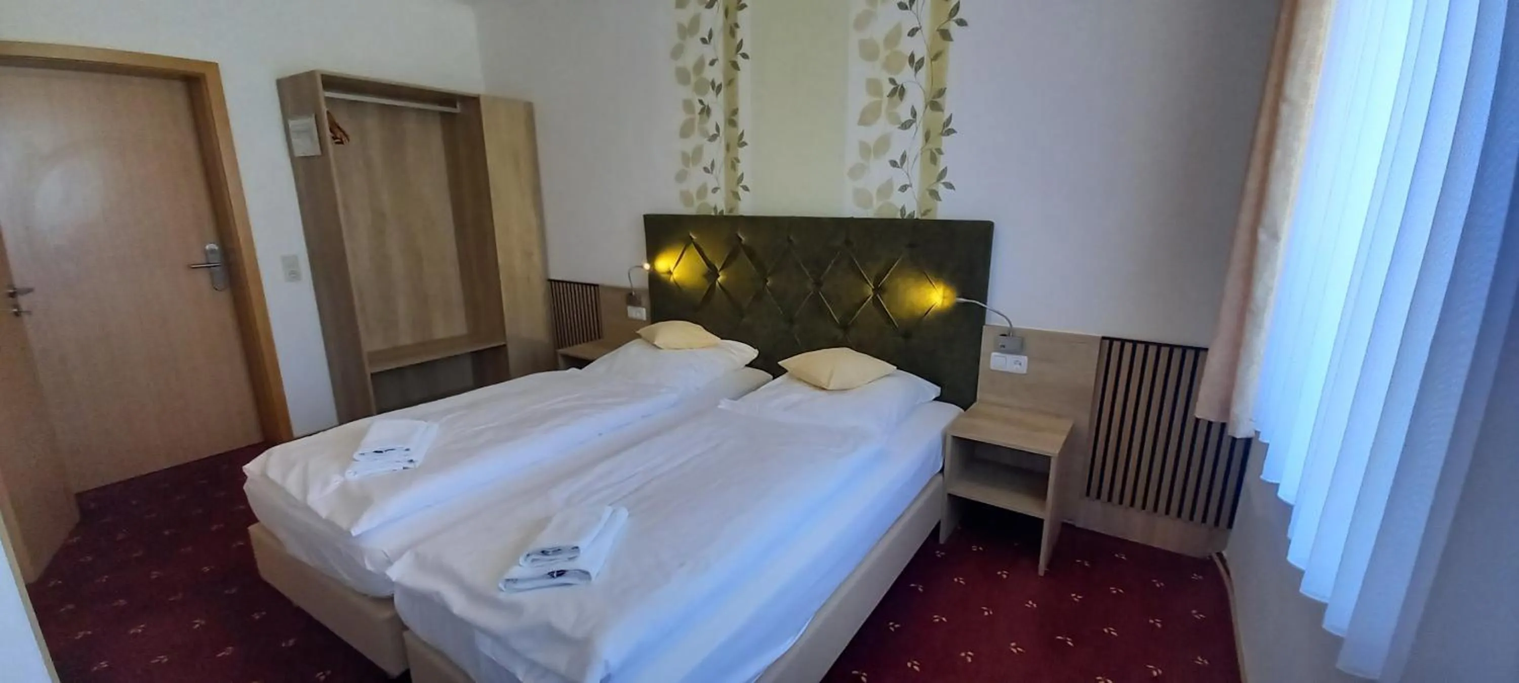 Bed in Kräuterhotel & Restaurant Heidejäger