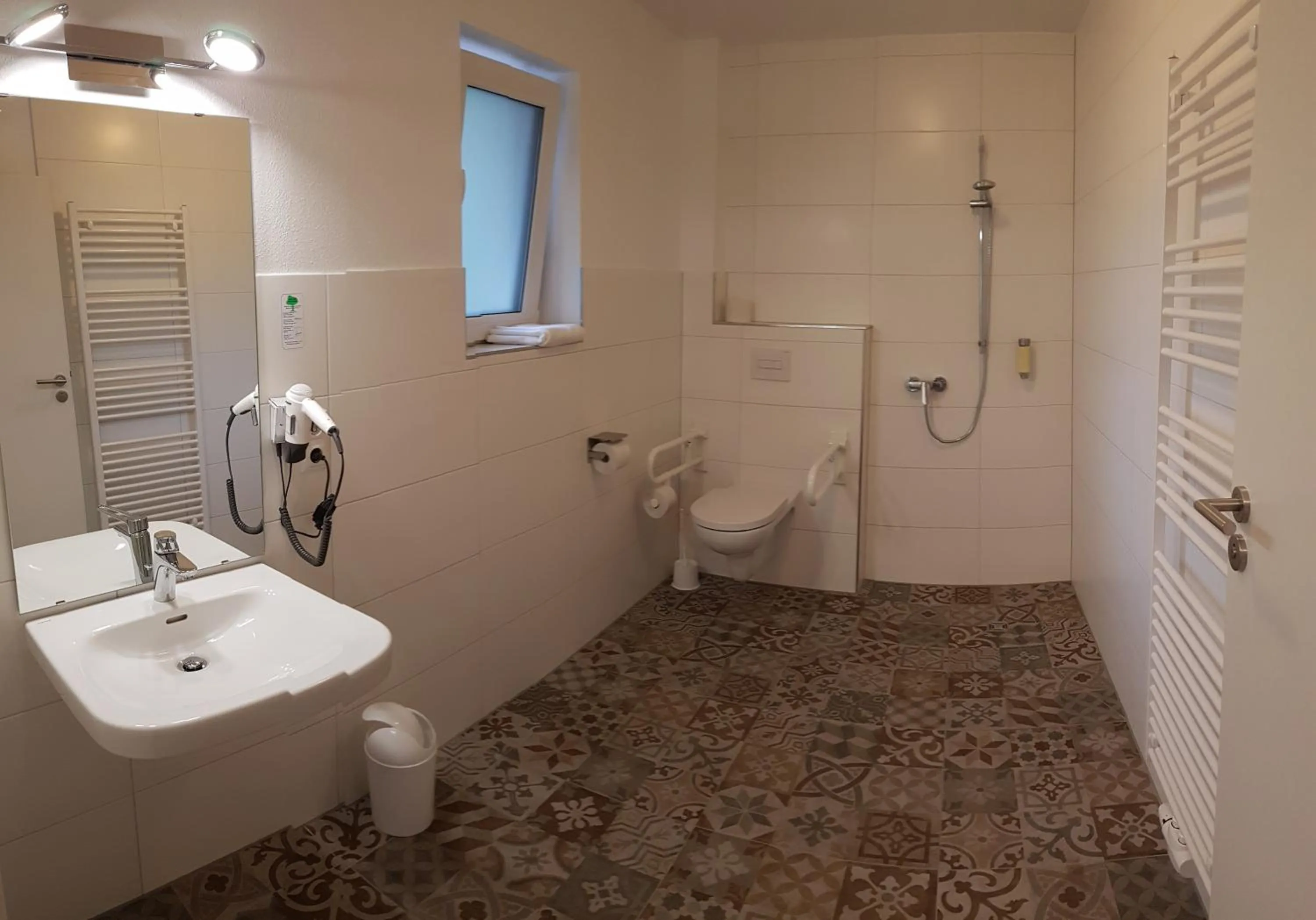 Shower in Kräuterhotel & Restaurant Heidejäger