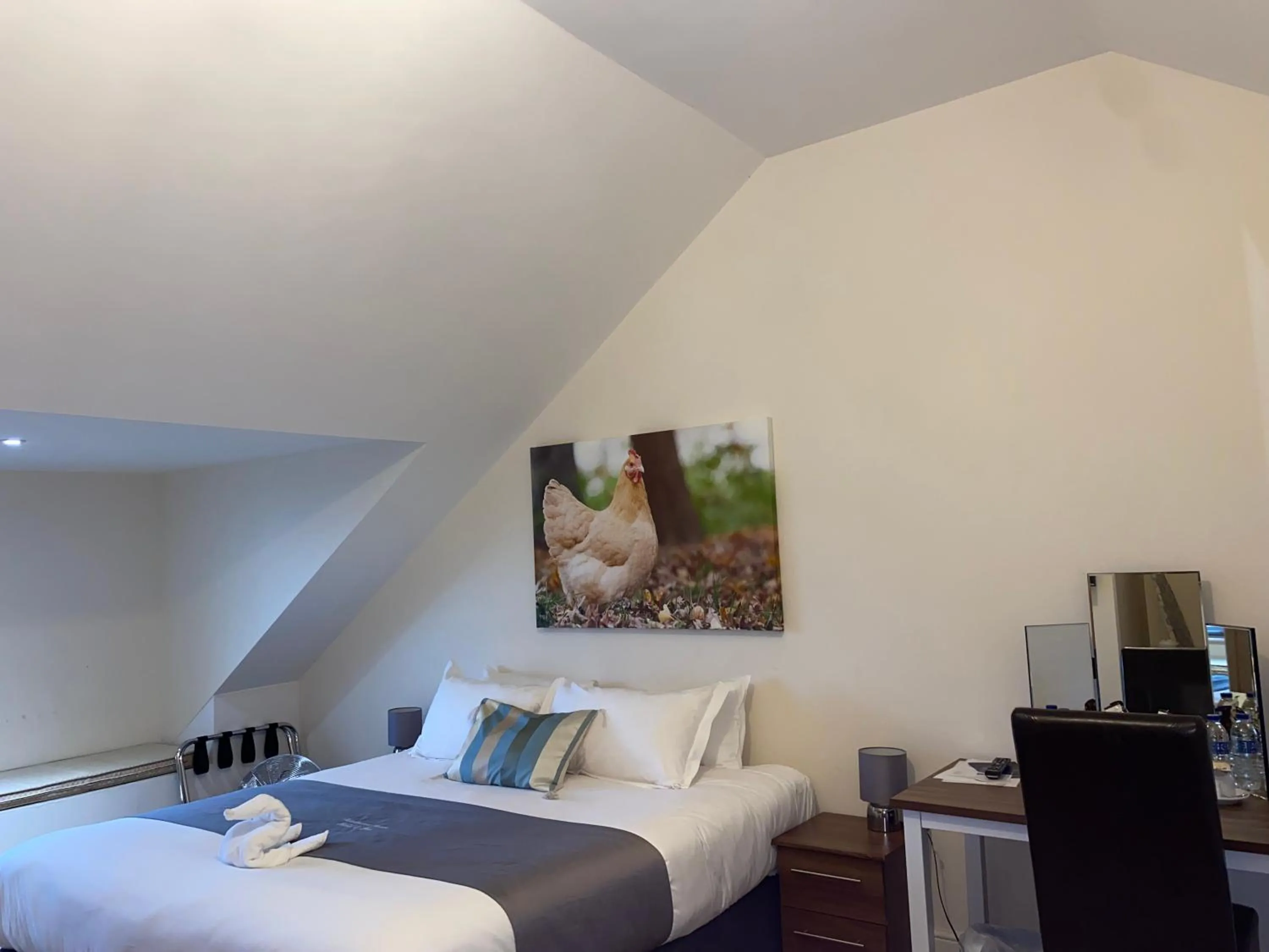 Photo of the whole room, Bed in Woodhouse Farm Lodge