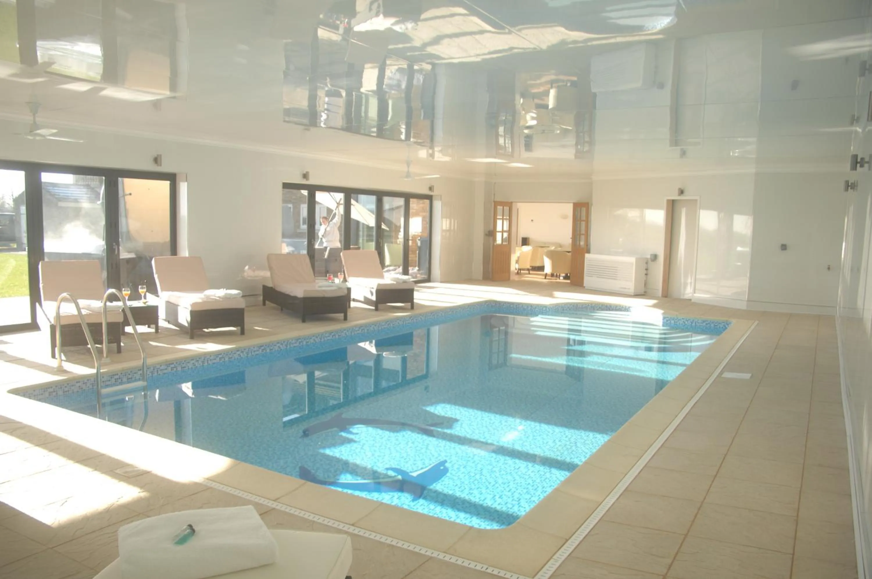 Swimming pool in Woodhouse Farm Lodge