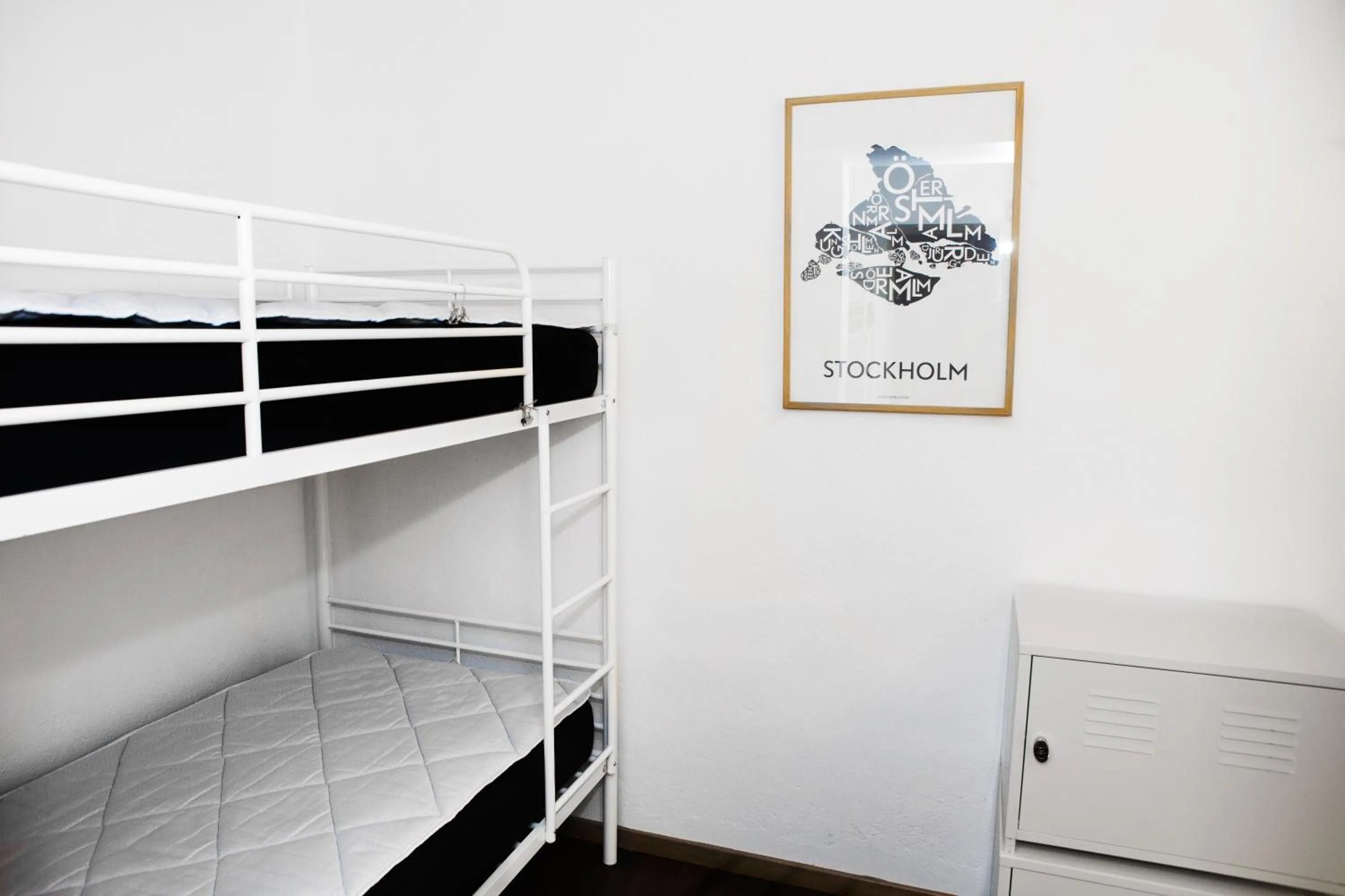 Decorative detail, Bed in City Backpackers Hostel