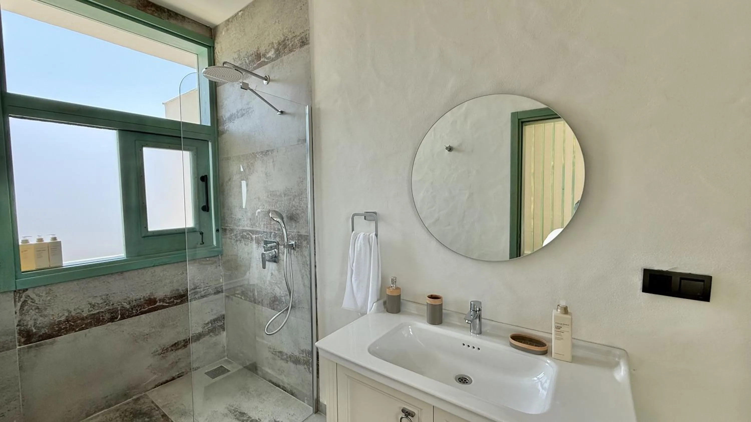 Bathroom in Seaview Faralya