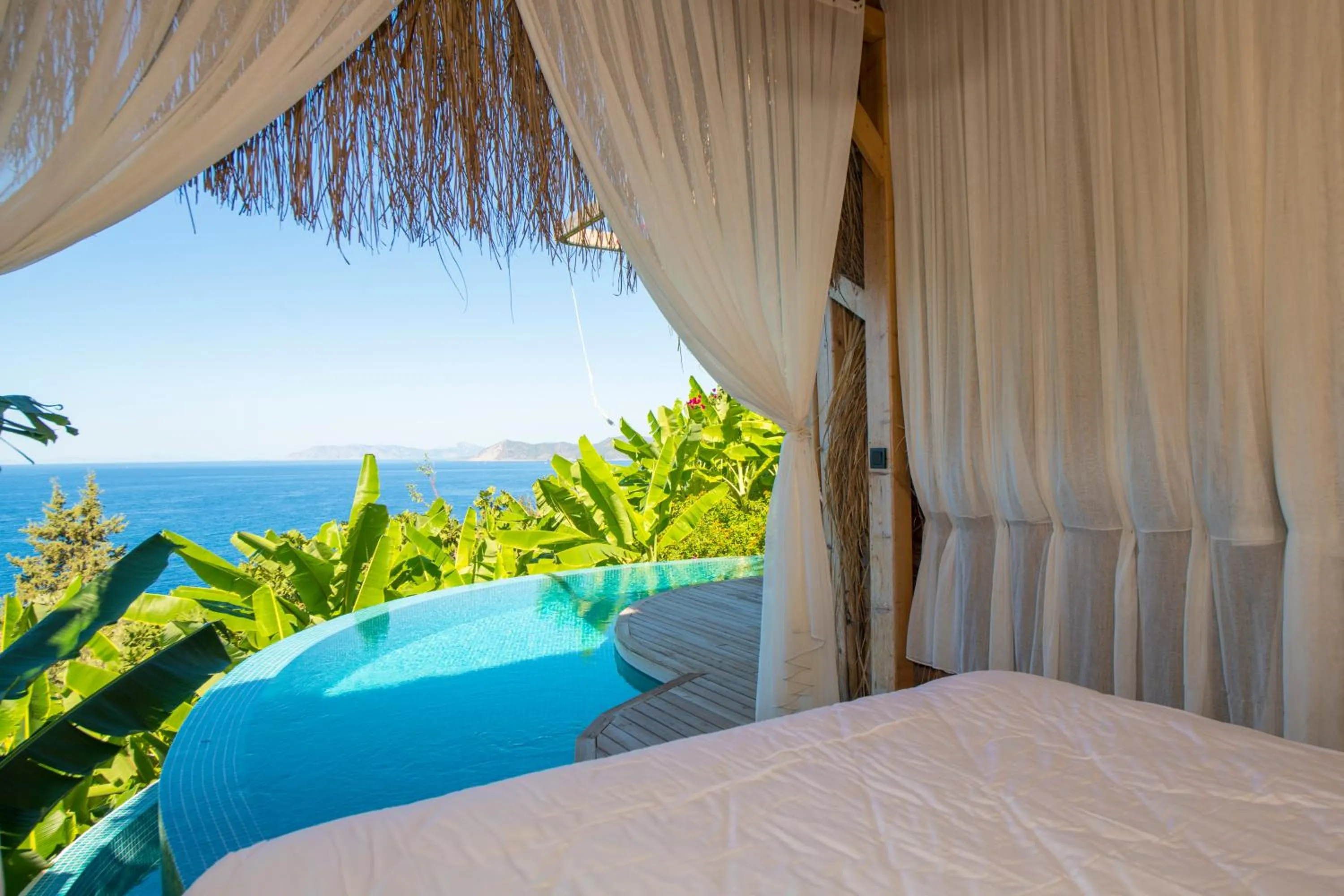 Balcony/Terrace, Bed in Seaview Faralya