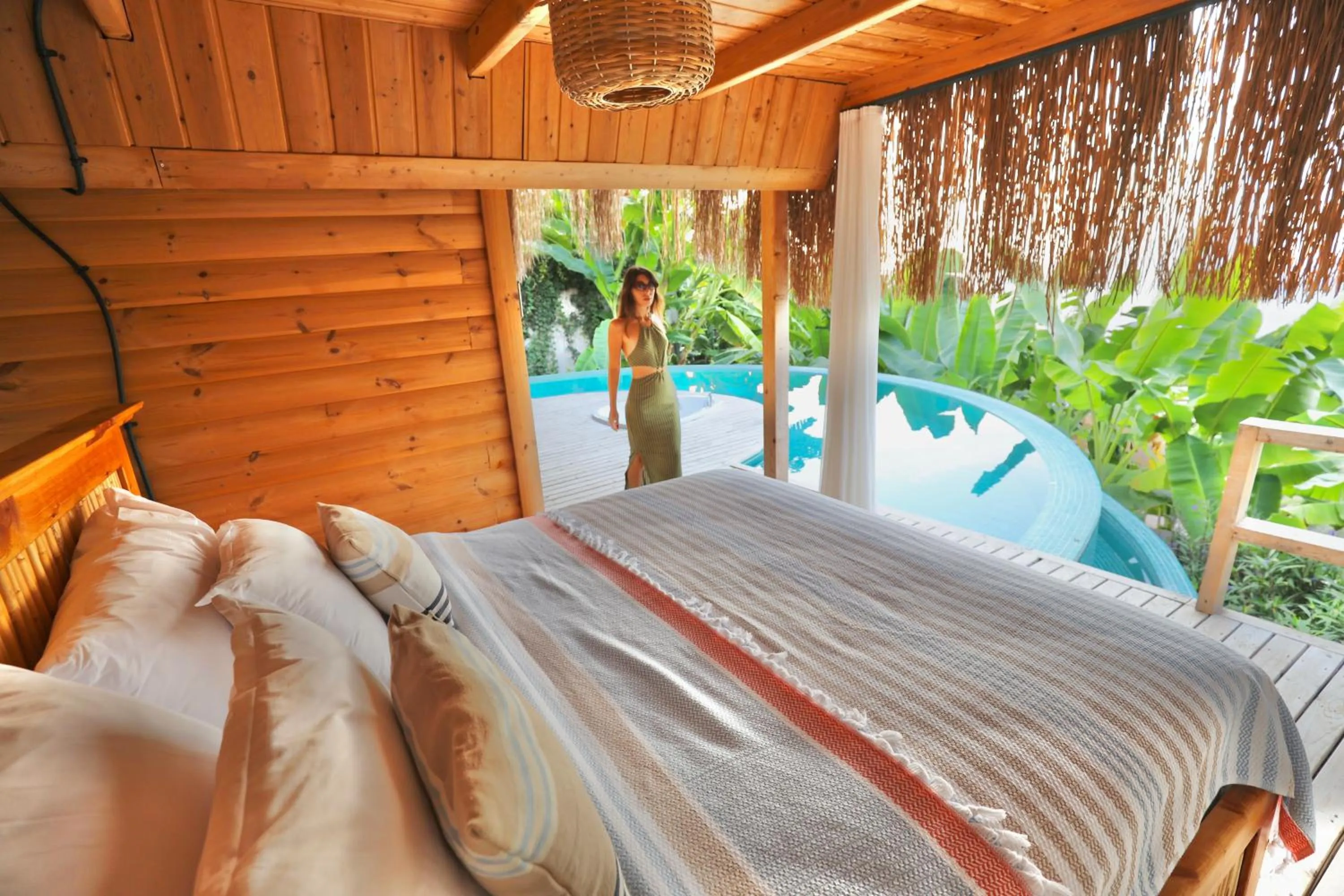 Bed in Seaview Faralya