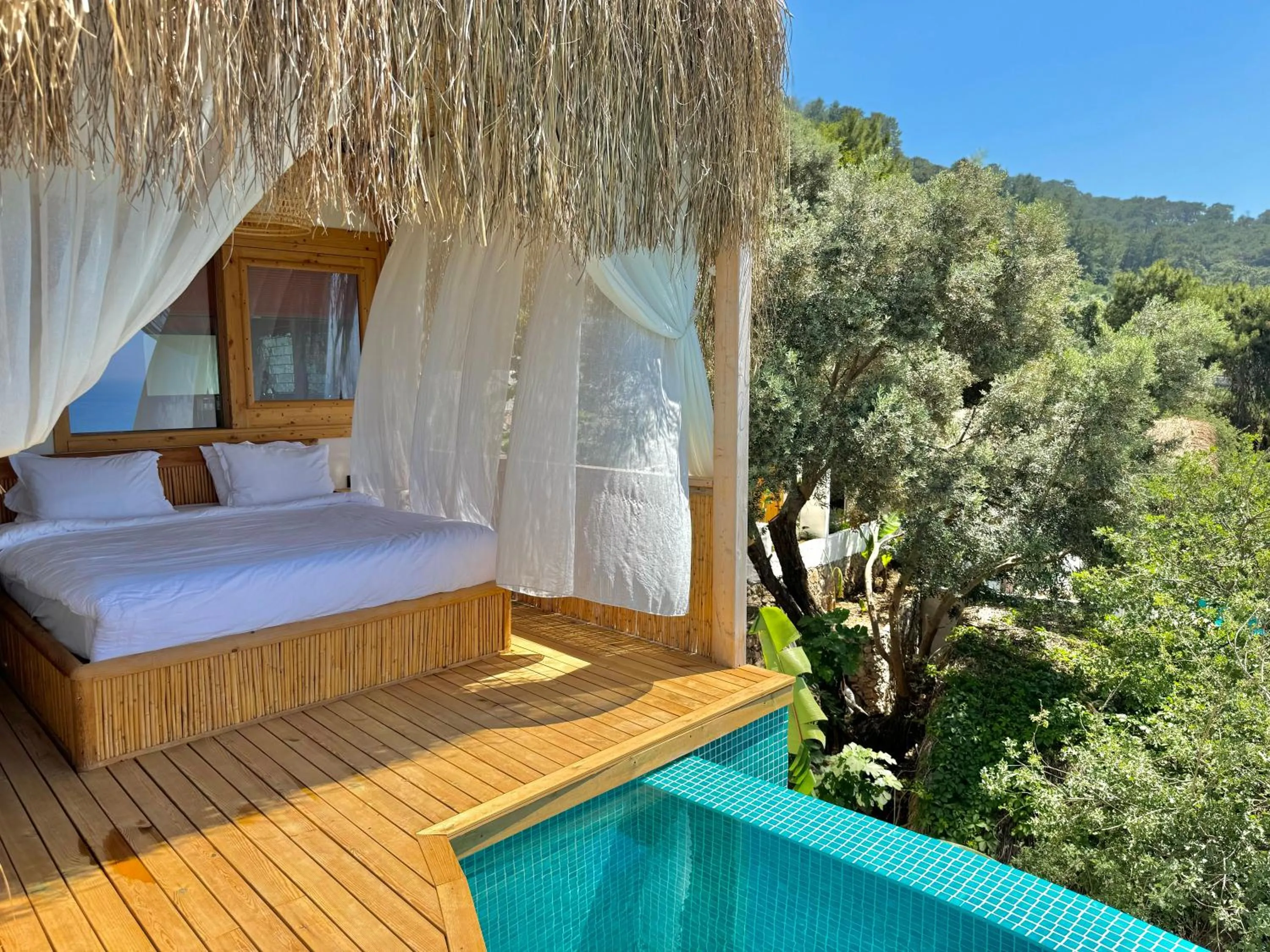 Patio in Seaview Faralya