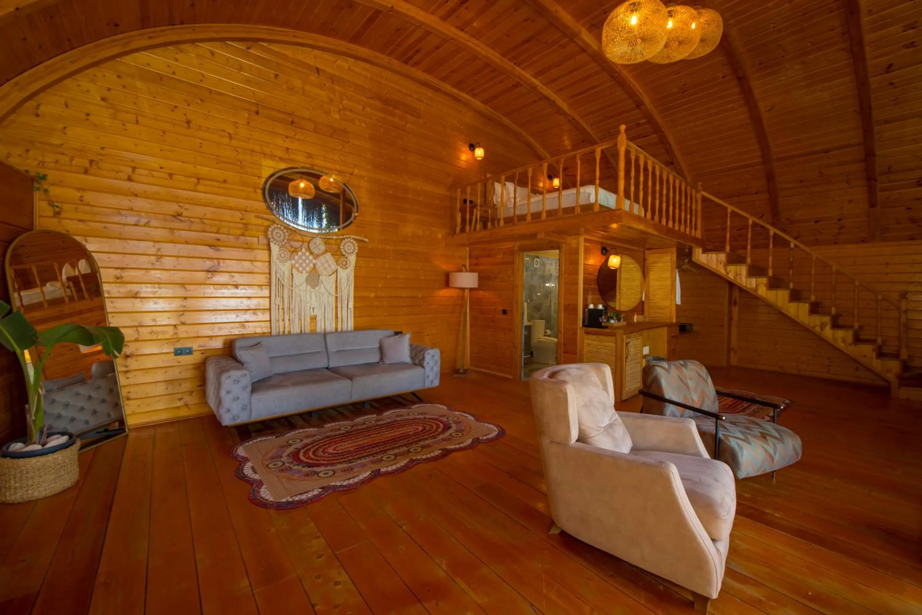 Photo of the whole room in Seaview Faralya