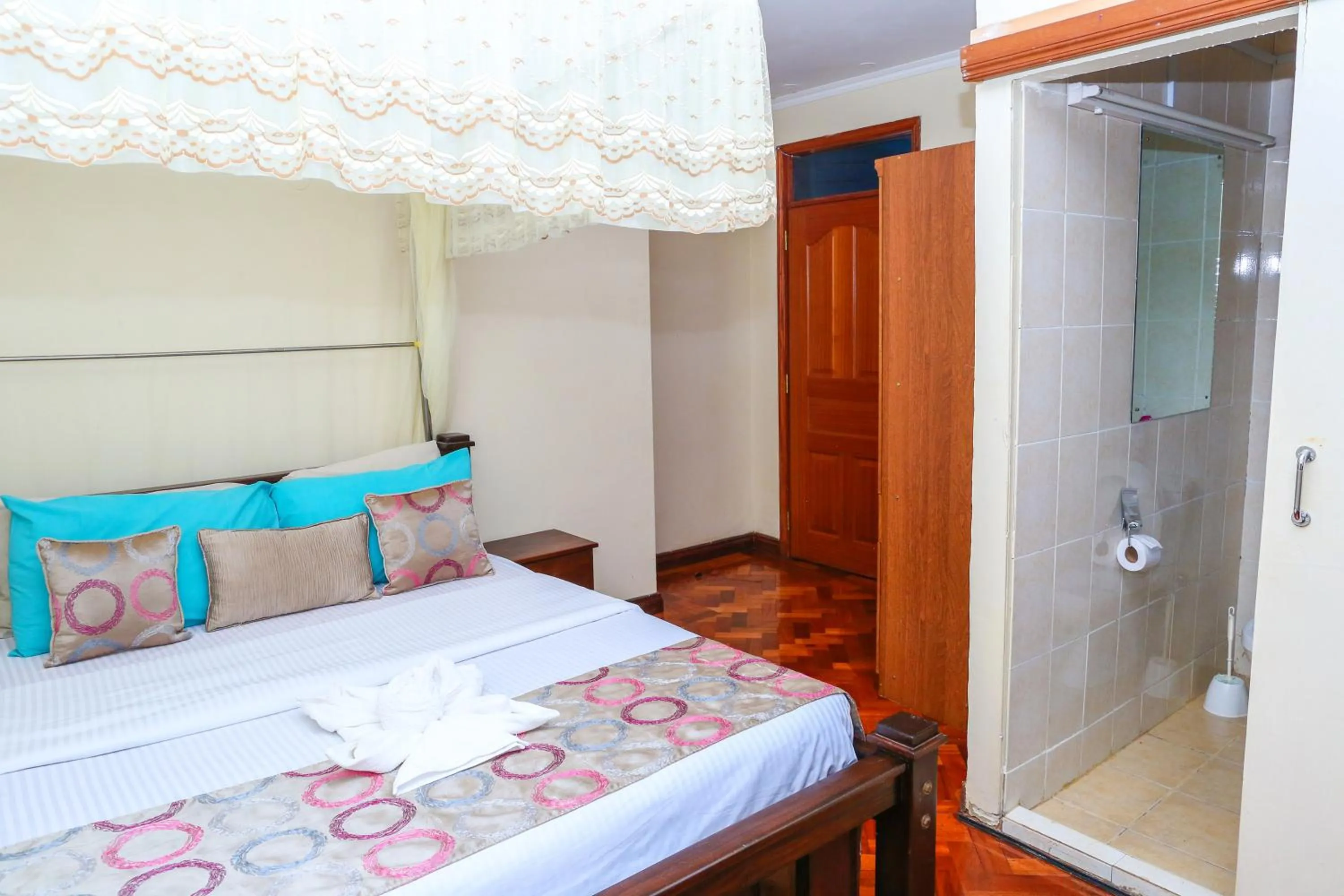 Photo of the whole room, Bed in Orchid Homes, Gigiri