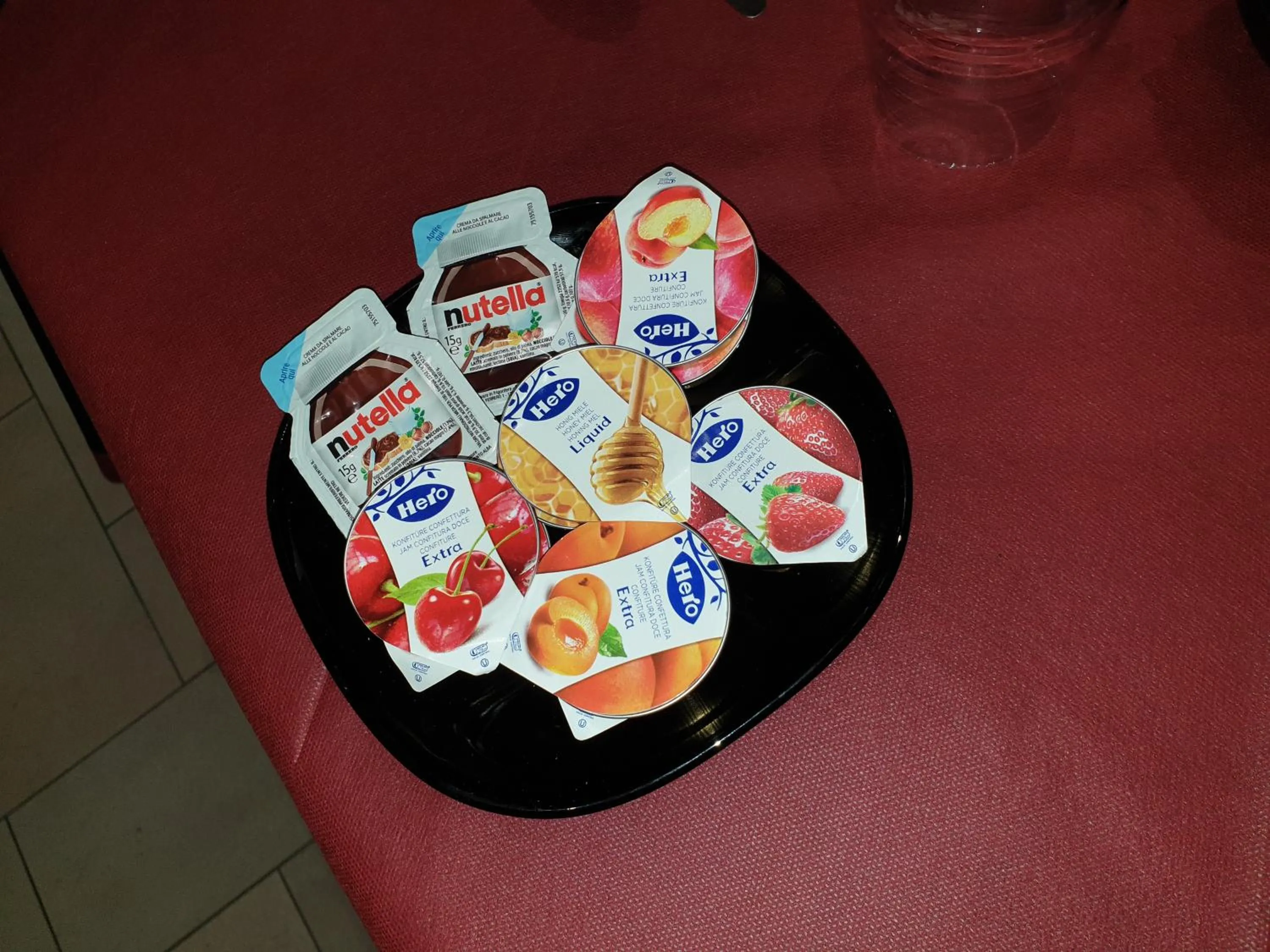 Breakfast in Villa Eden