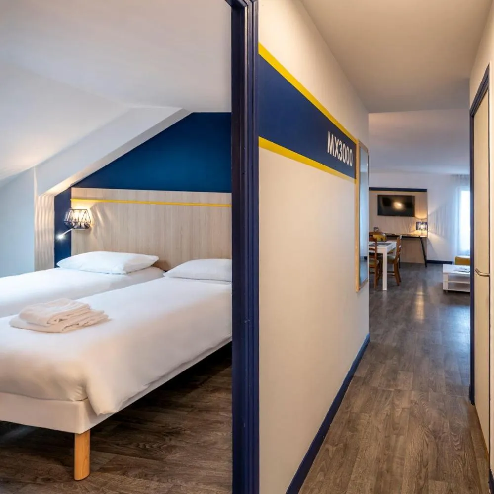 Bedroom, Bed in ibis Styles Morlaix