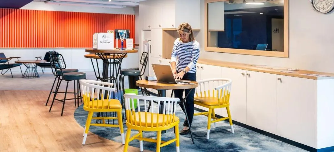 Lobby or reception in ibis Styles Morlaix