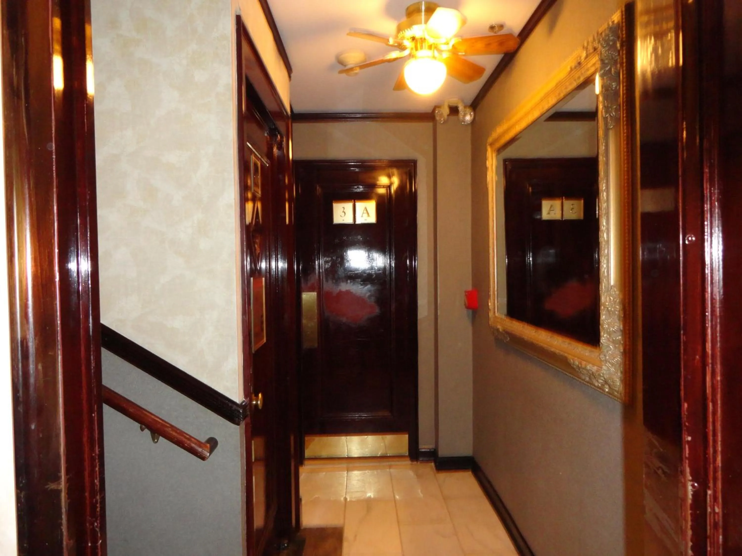 Decorative detail in Hotel 31 Extended Stay