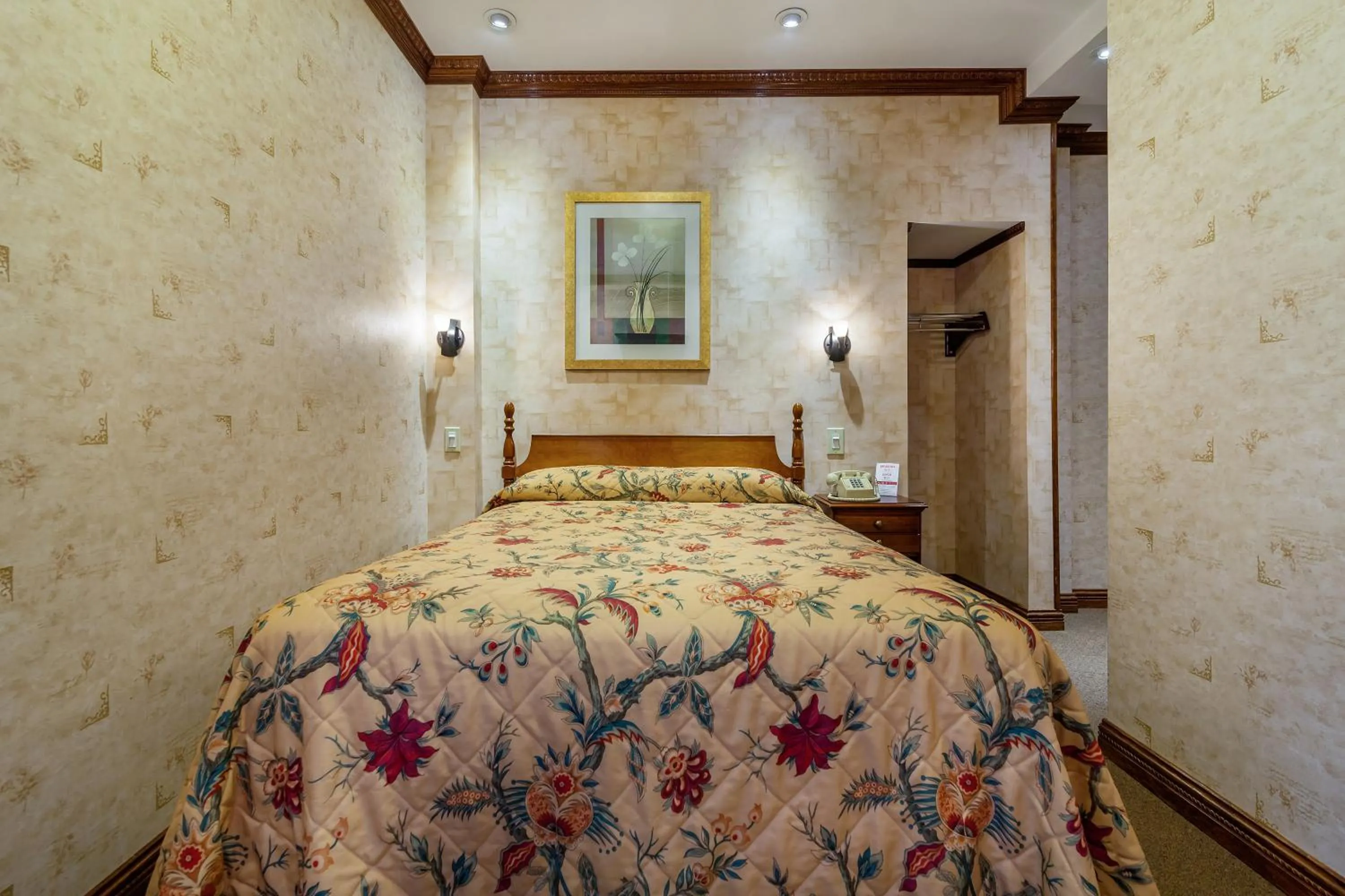 Bedroom, Bed in Hotel 31 Extended Stay