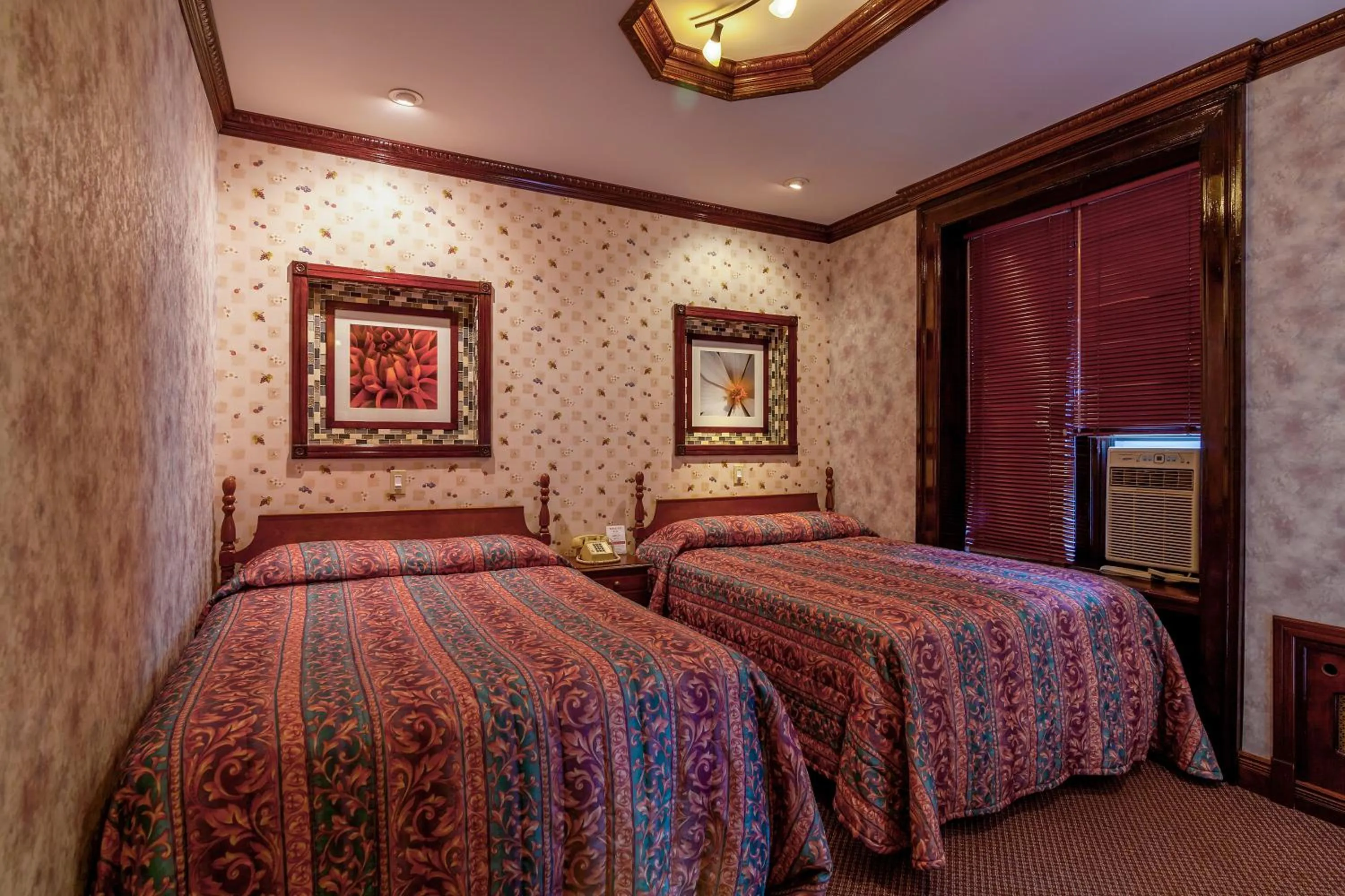 Bedroom, Bed in Hotel 31 Extended Stay