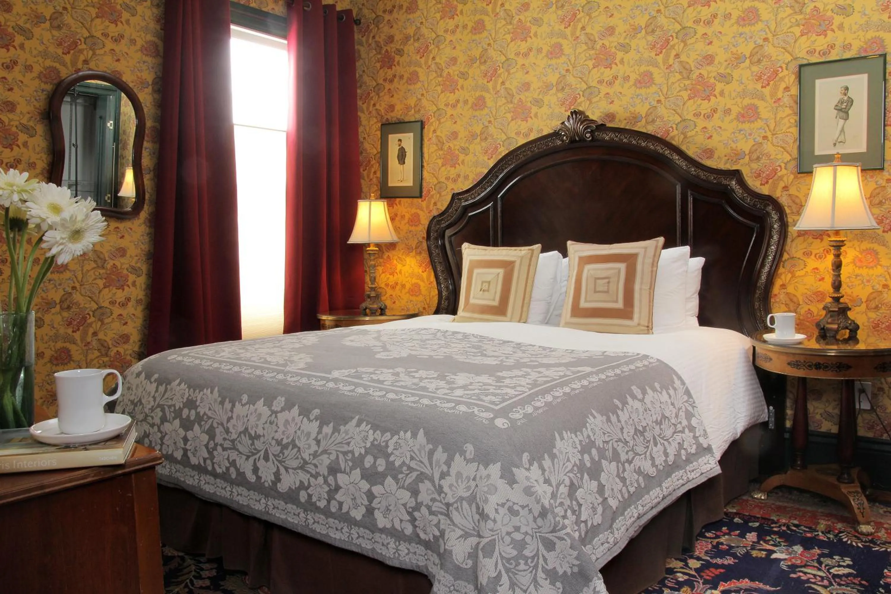 Bed in The Monte Cristo