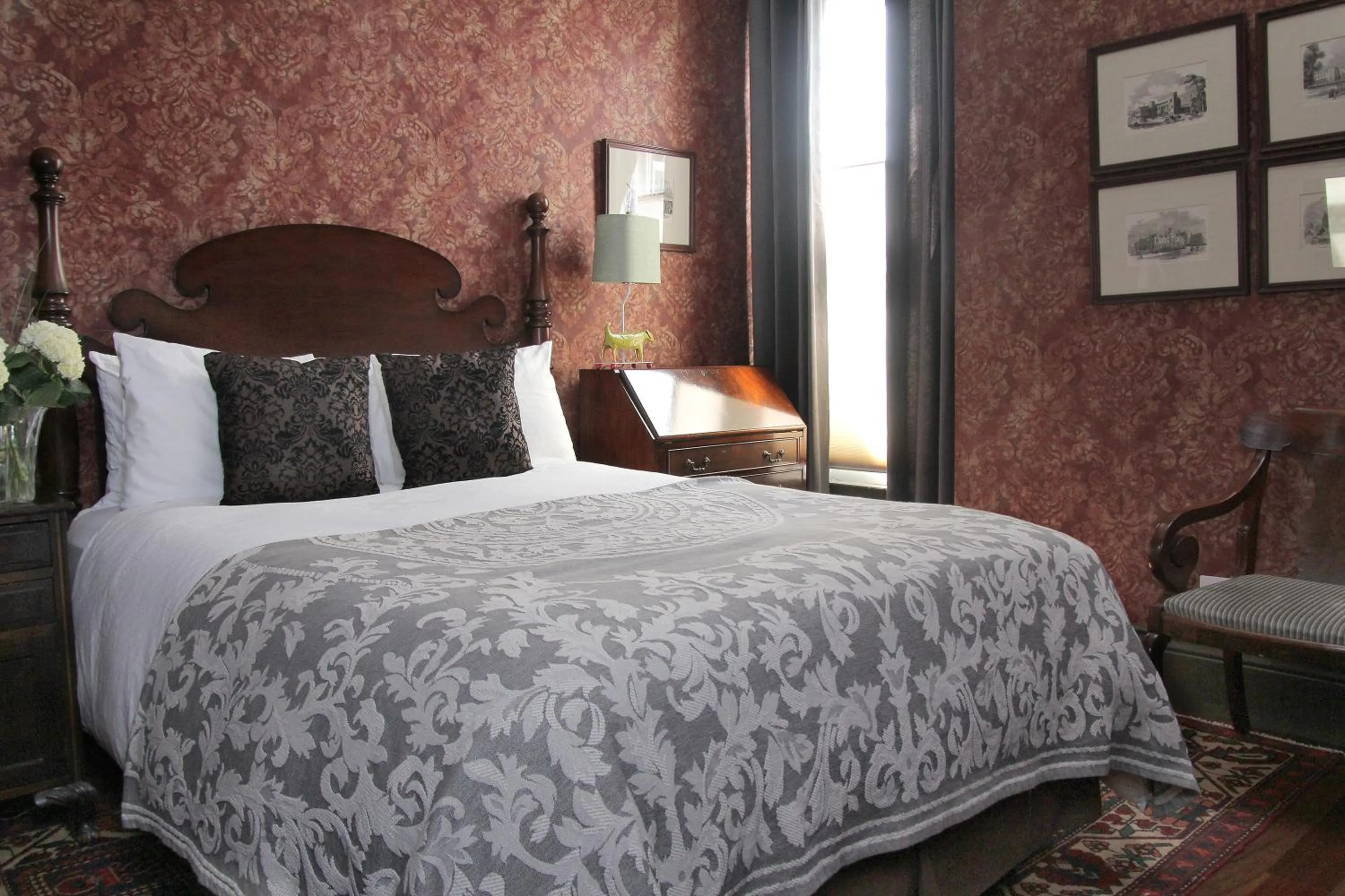 Bed in The Monte Cristo