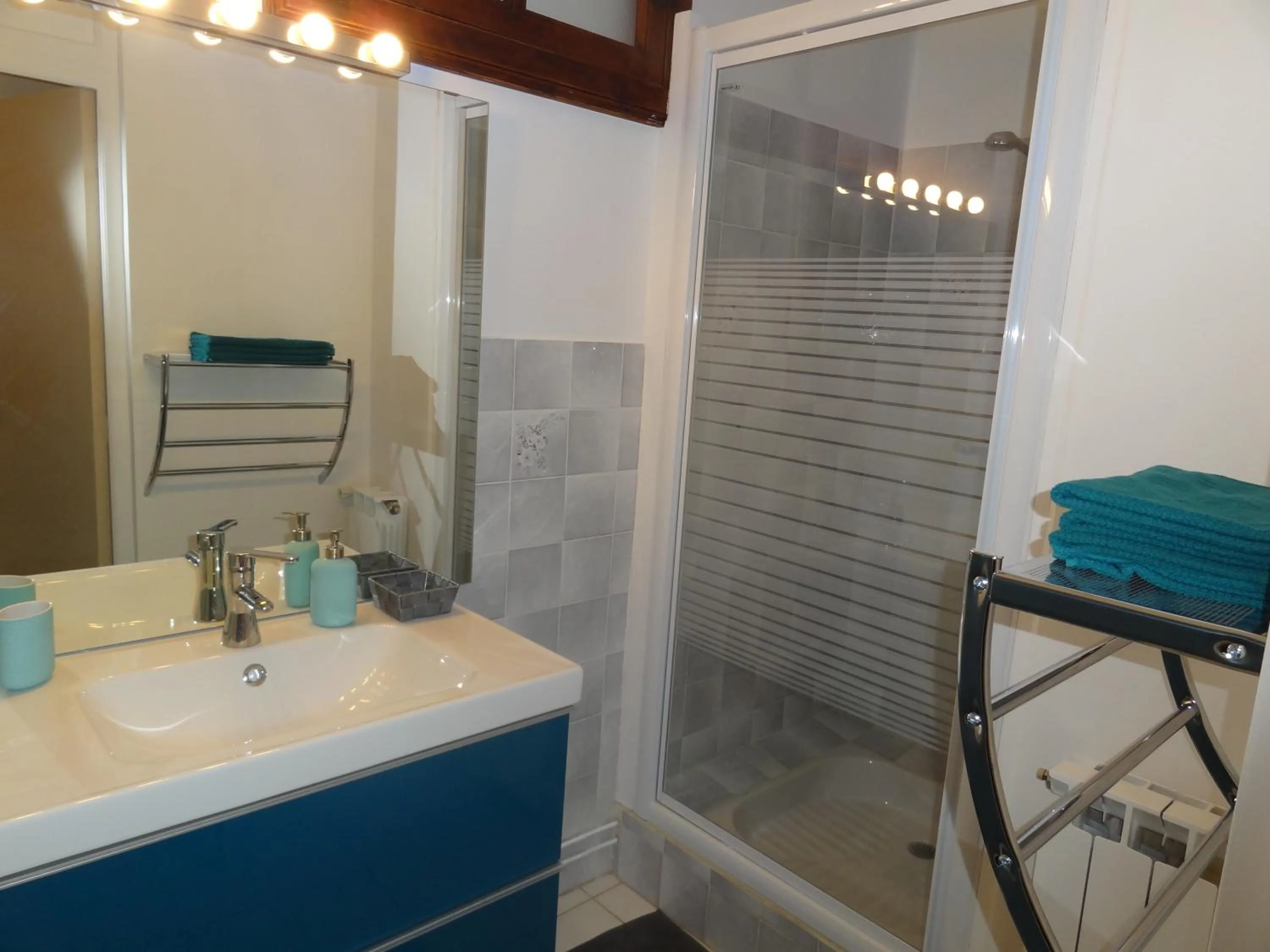 Bathroom in Les Hauts de Camarès