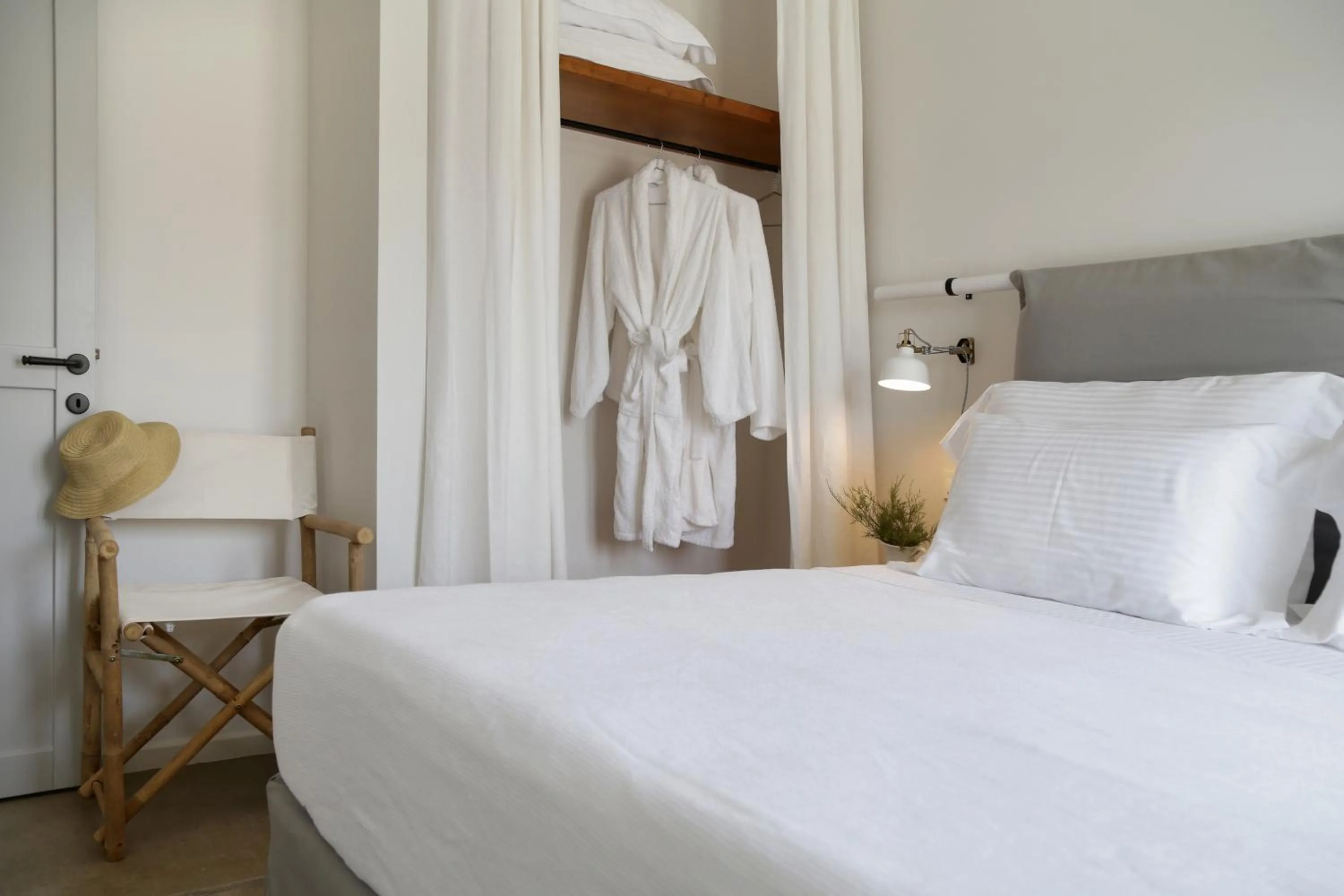 Decorative detail, Bed in Vino Houses Santorini