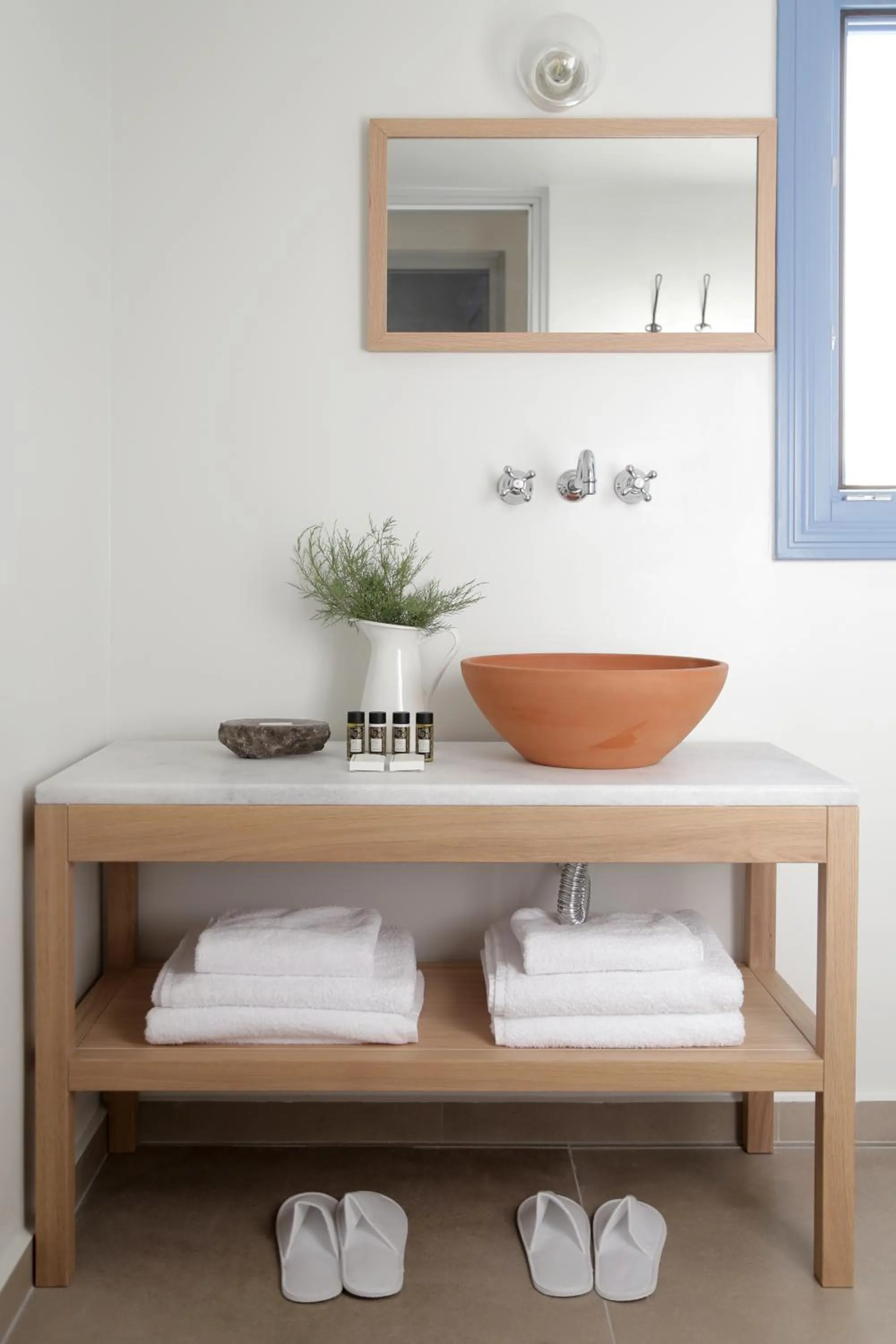 Shower in Vino Houses Santorini