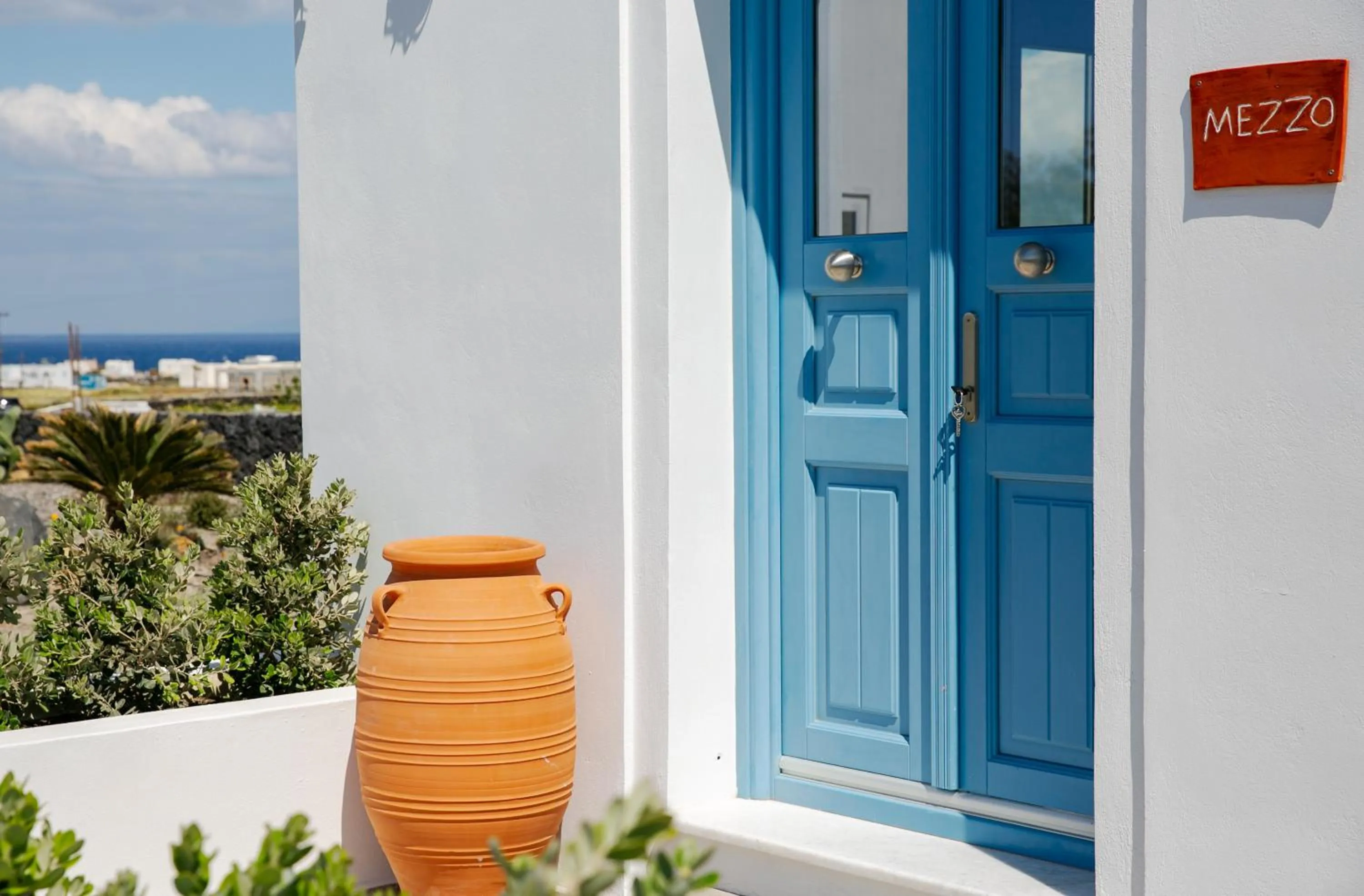 Facade/entrance in Vino Houses Santorini