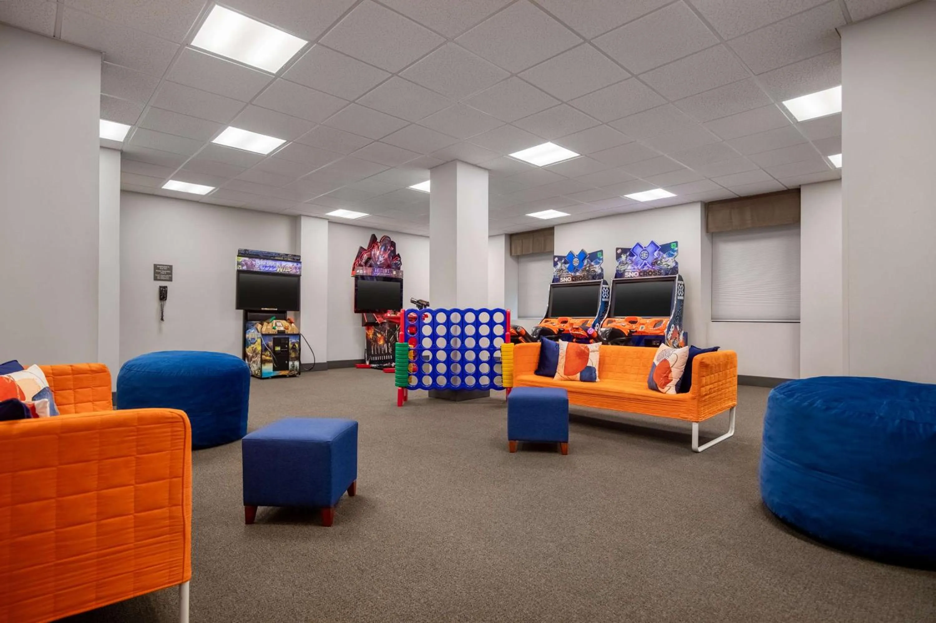 Property building in Hampton Inn Long Island-Brookhaven