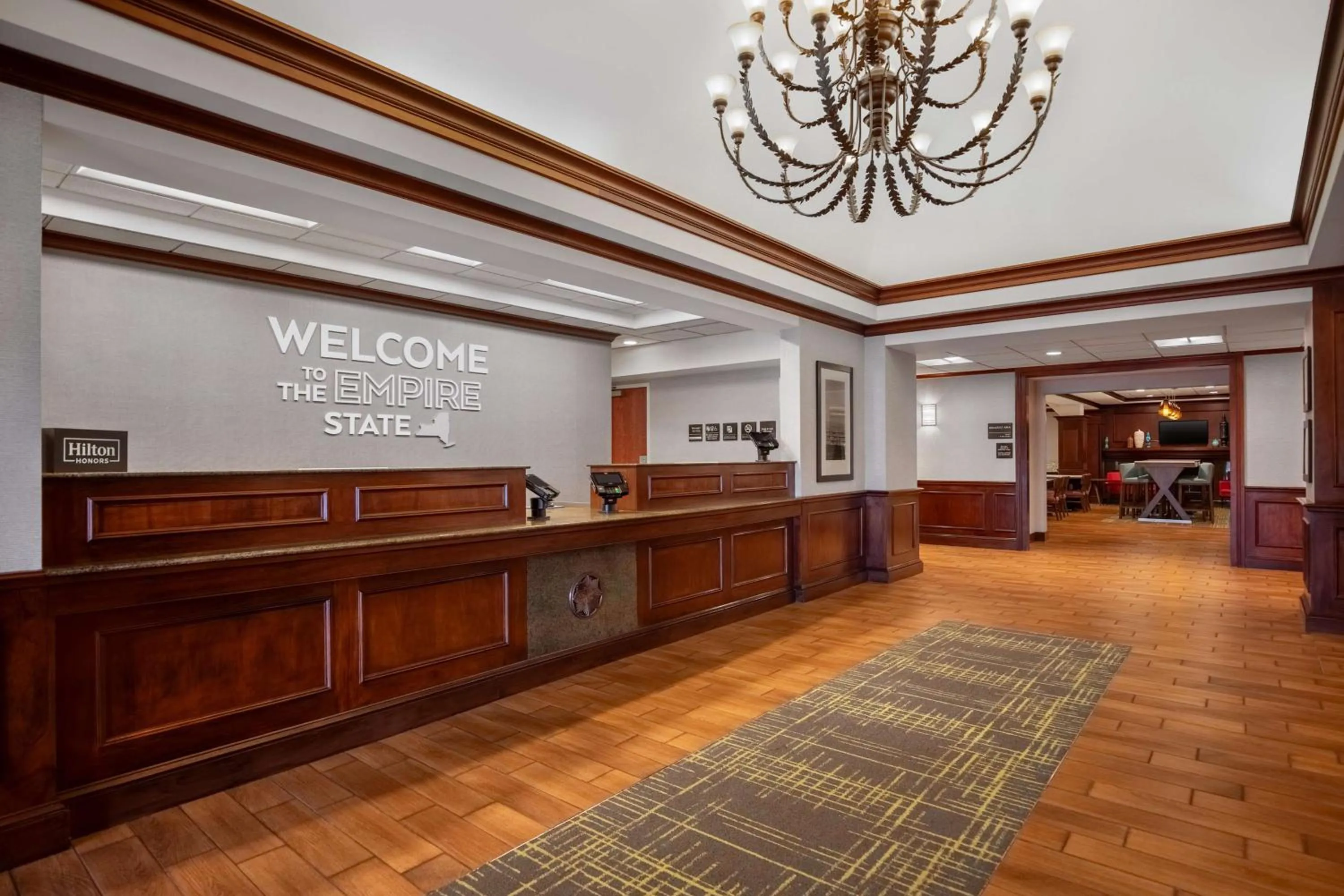 Lobby or reception in Hampton Inn Long Island-Brookhaven