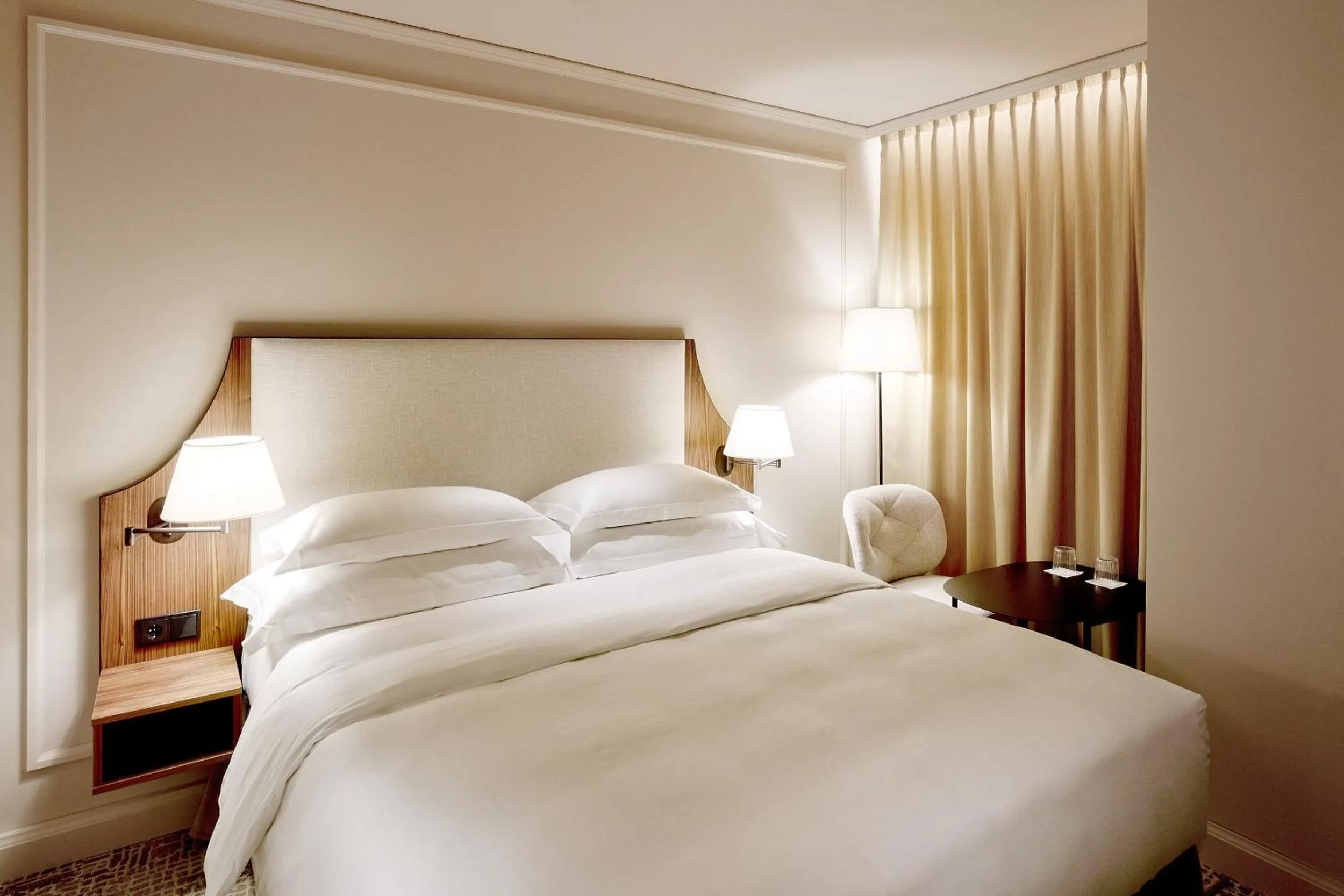 Bedroom, Bed in Hotel Tegnerlunden