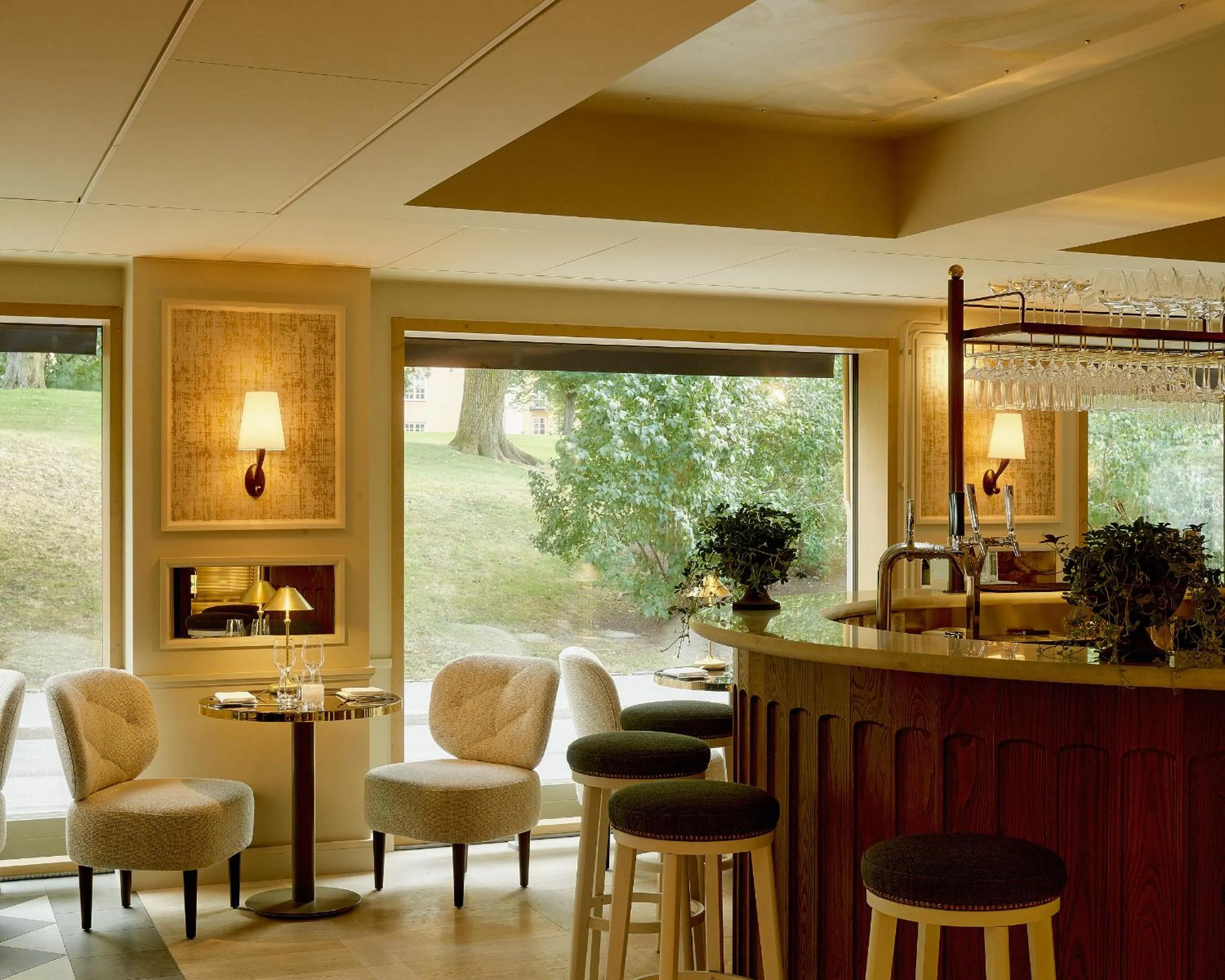 Restaurant/places to eat in Hotel Tegnerlunden