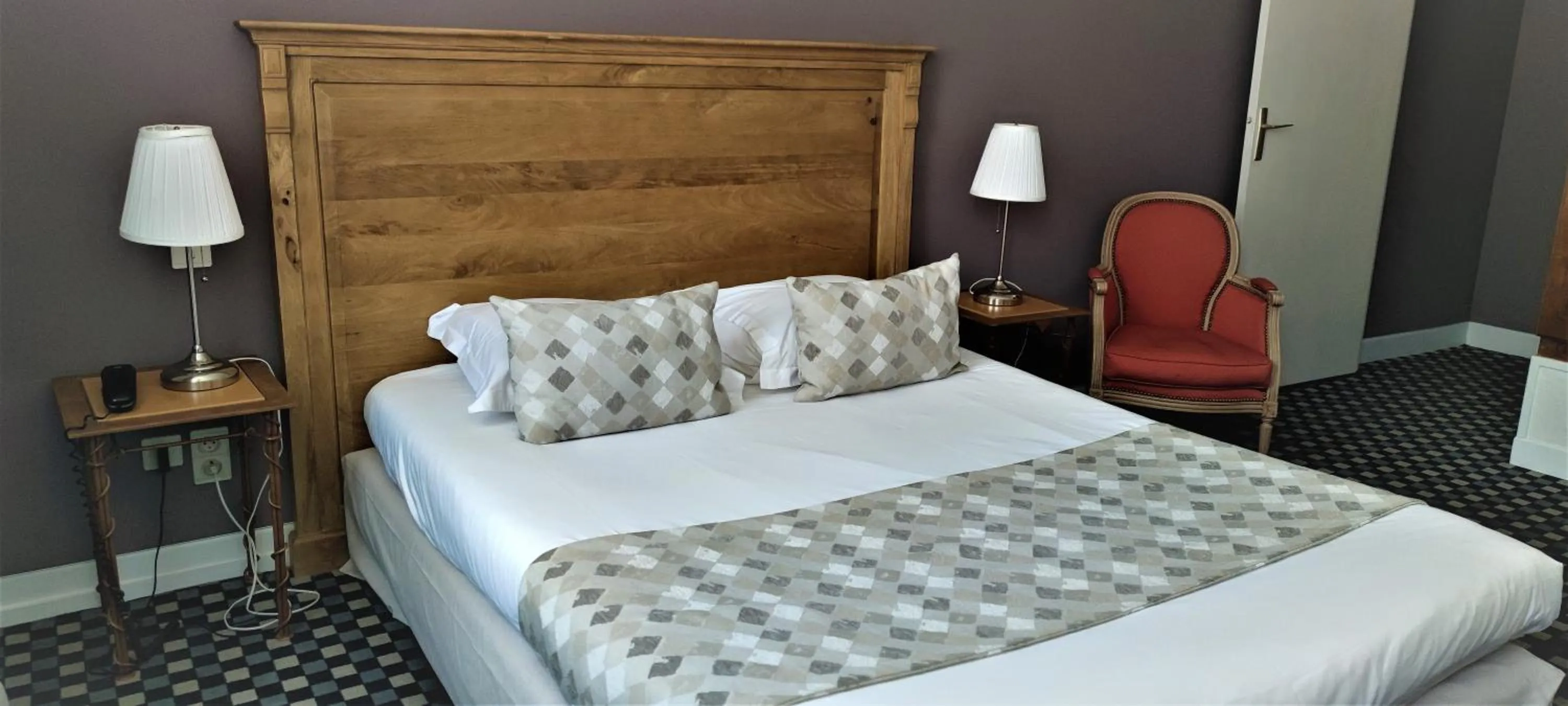 Bed in Hostellerie du Val d'Or