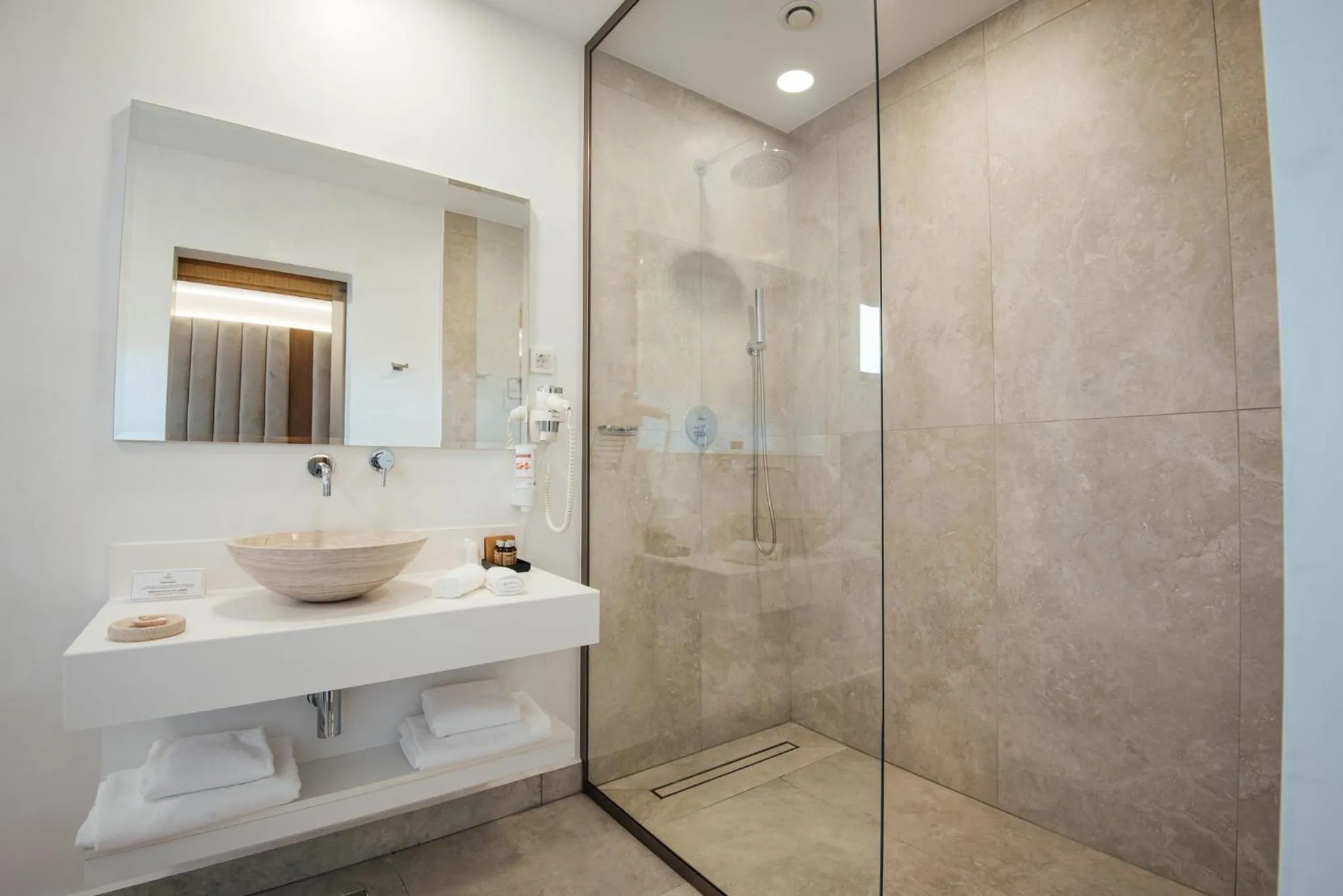 Bathroom in Fabesca Boutique Hotel & SPA