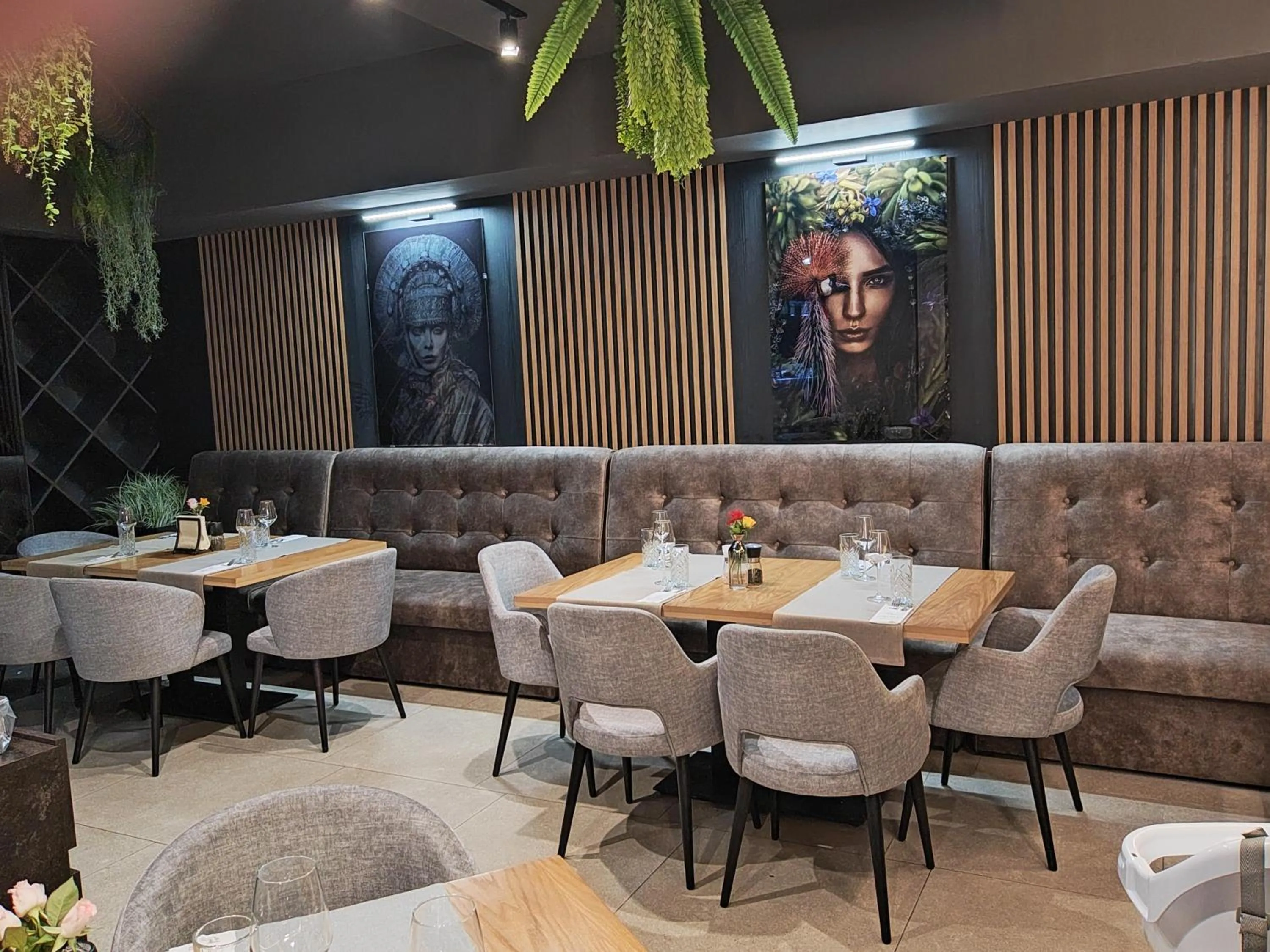 Restaurant/places to eat in Fabesca Boutique Hotel & SPA