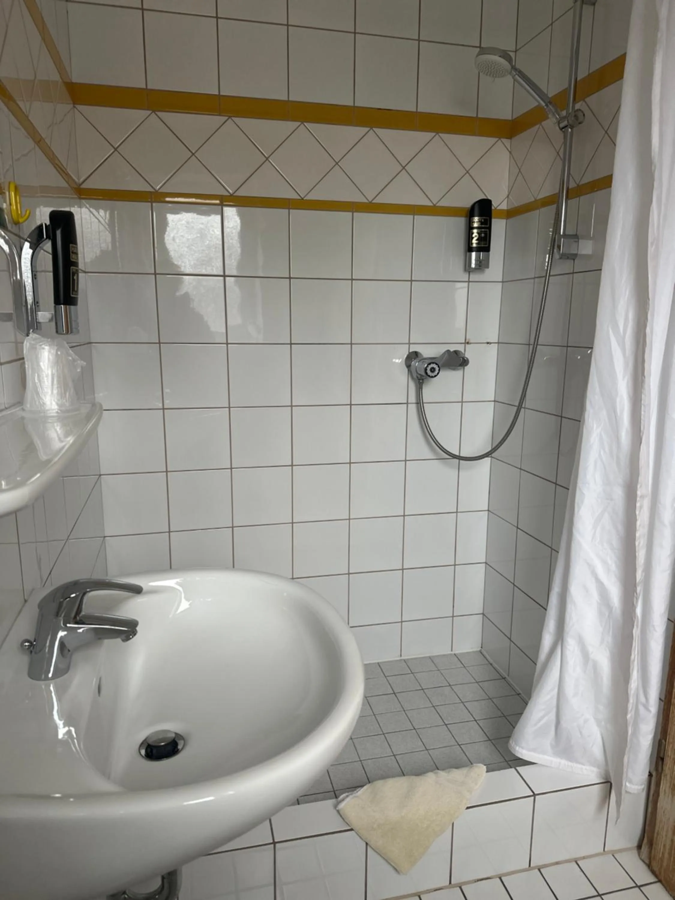 Bathroom in Landgasthaus Hotel Wolters