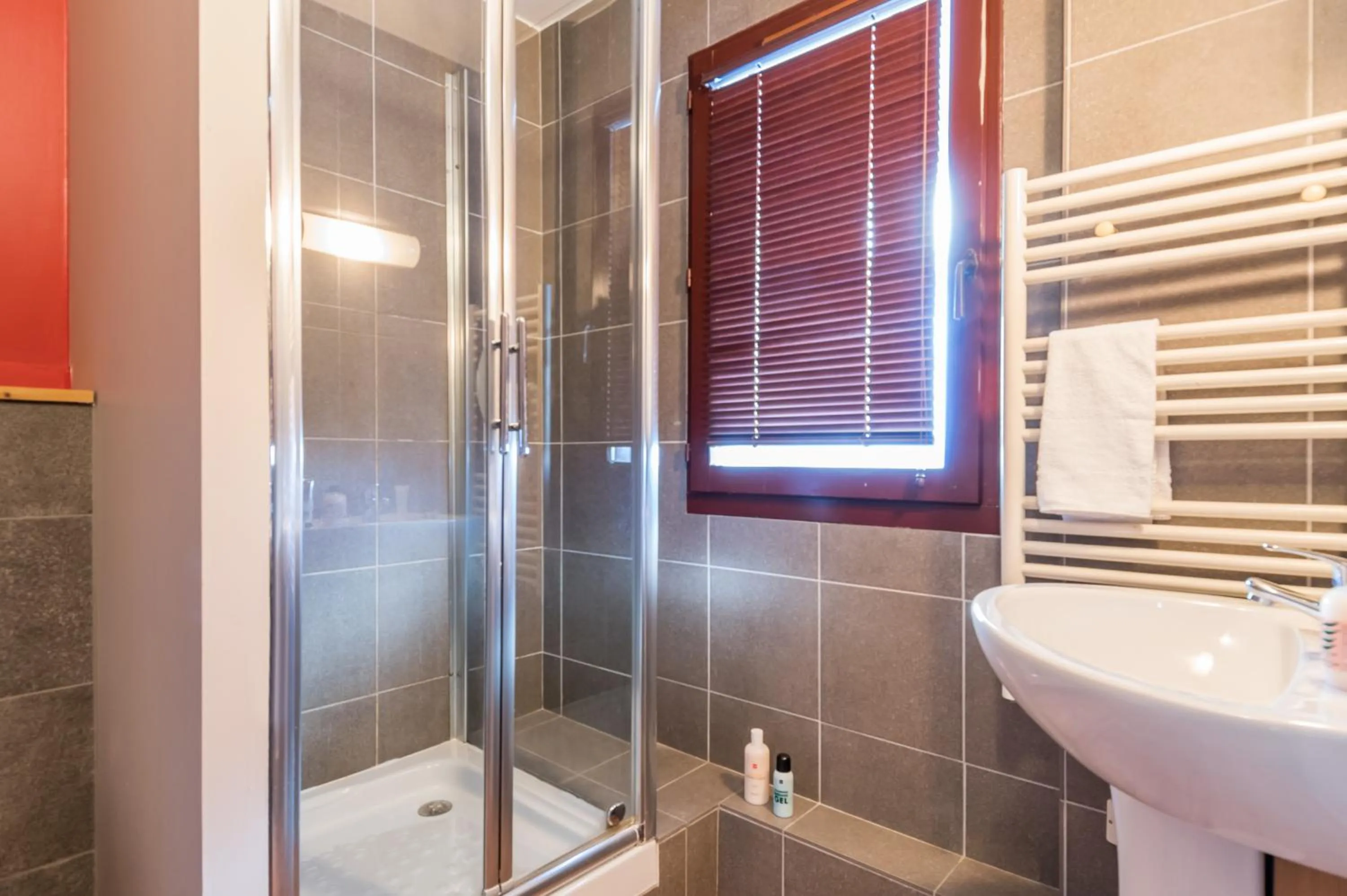 Bathroom in Résidence Pierre & Vacances Les Balcons De Bellevarde