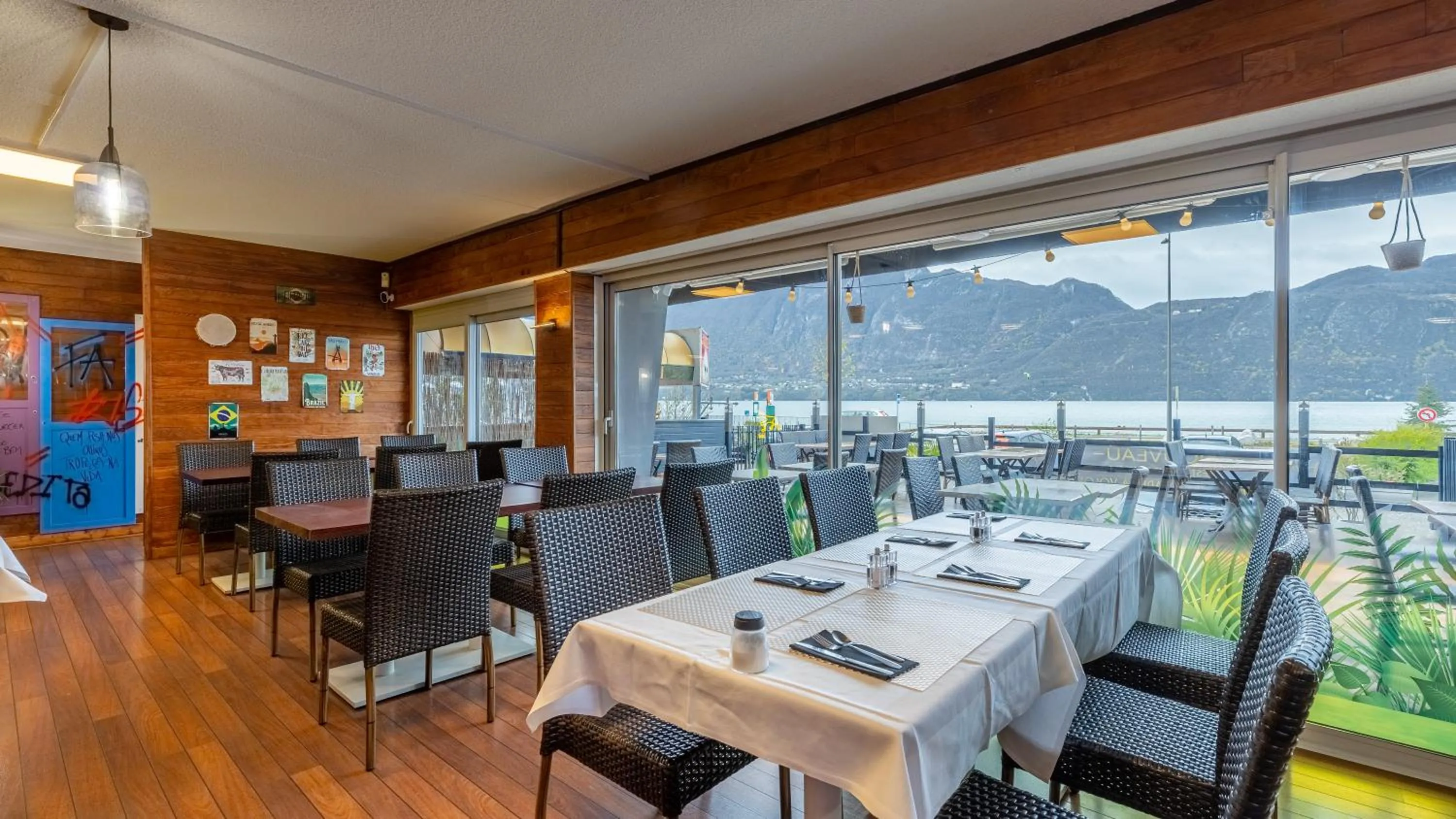 Breakfast in Hôtel du Poète