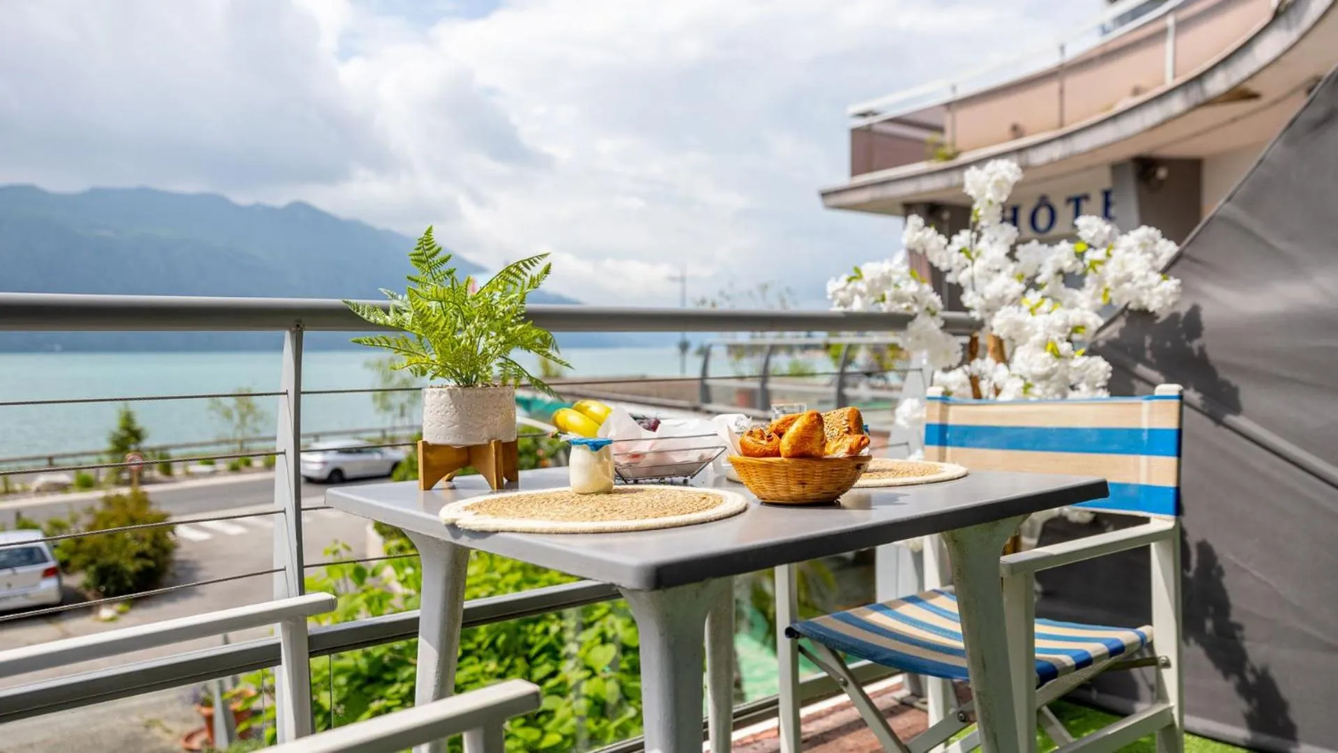 Balcony/Terrace in Hôtel du Poète