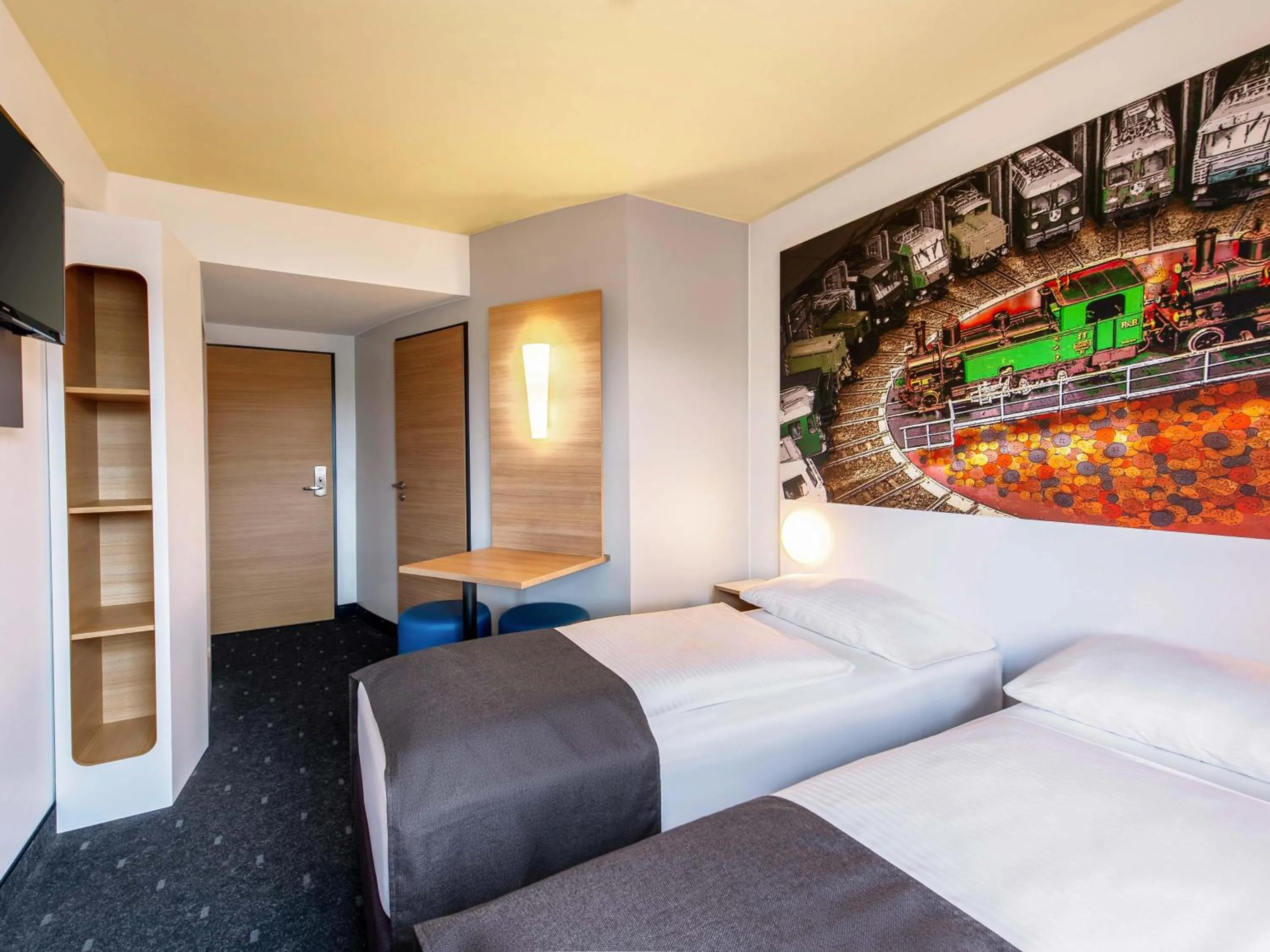 Photo of the whole room in B&B Hotel Augsburg-Süd