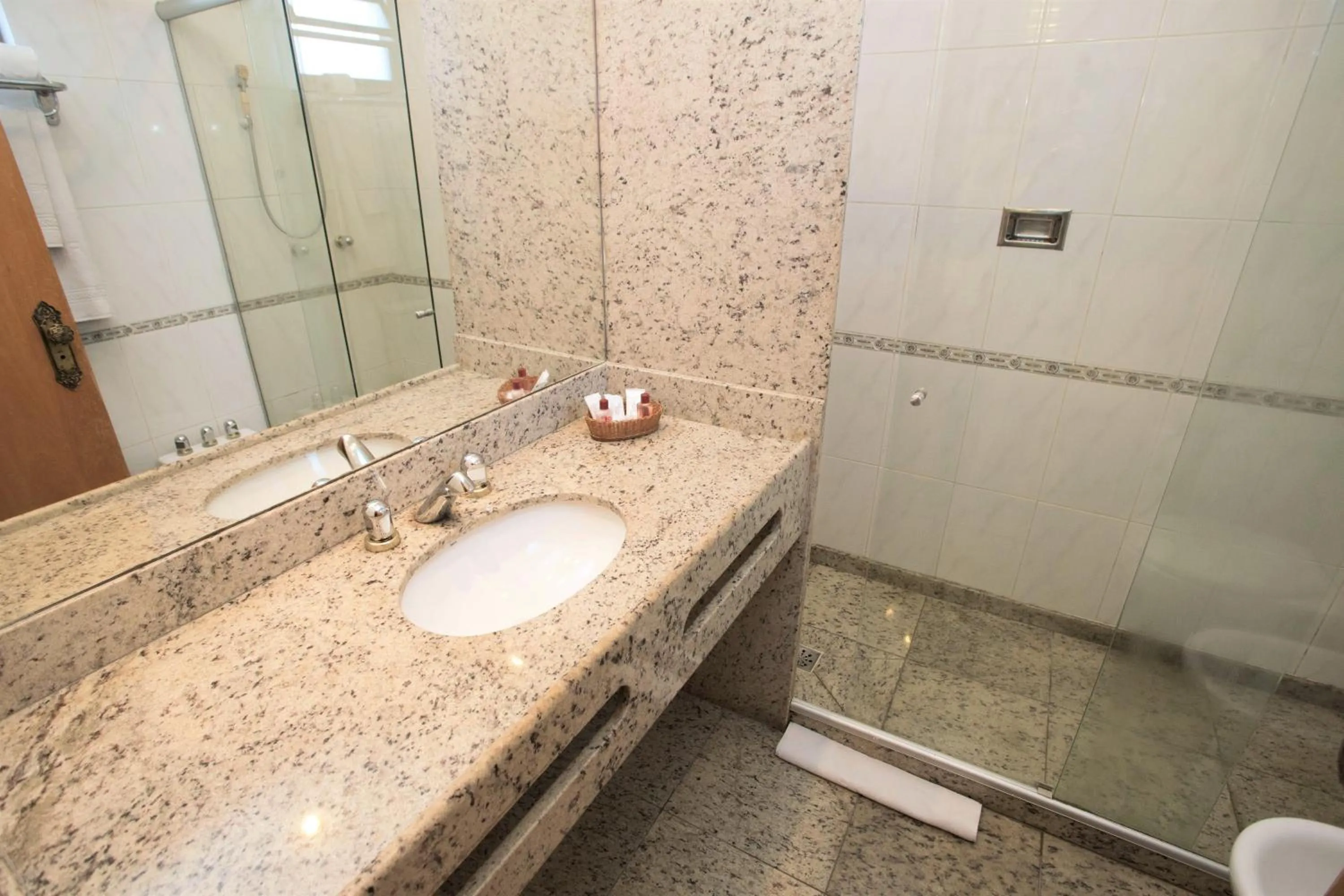 Shower in Residencial Sausalito