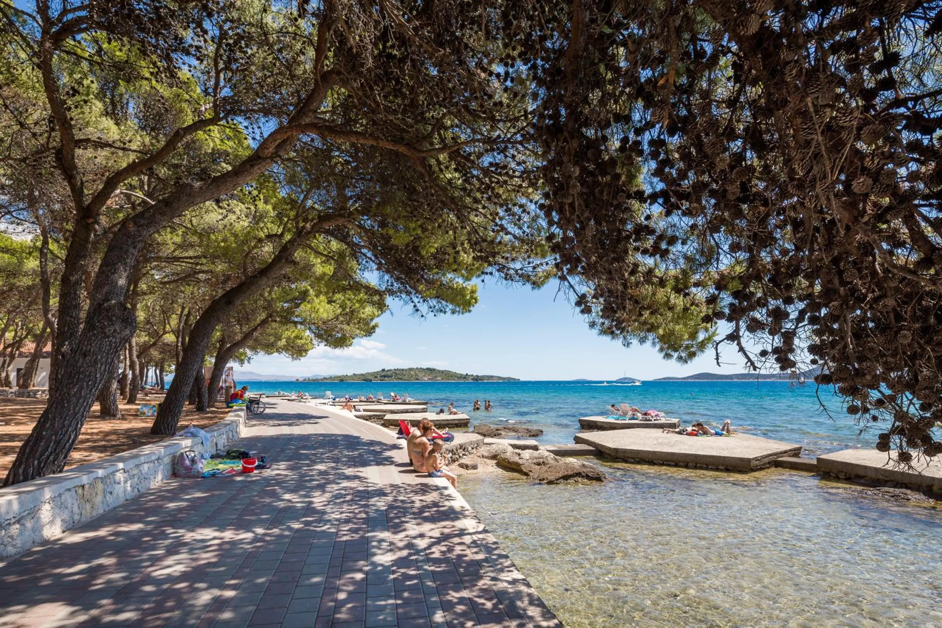 Day in Villas Arausana & Antonina