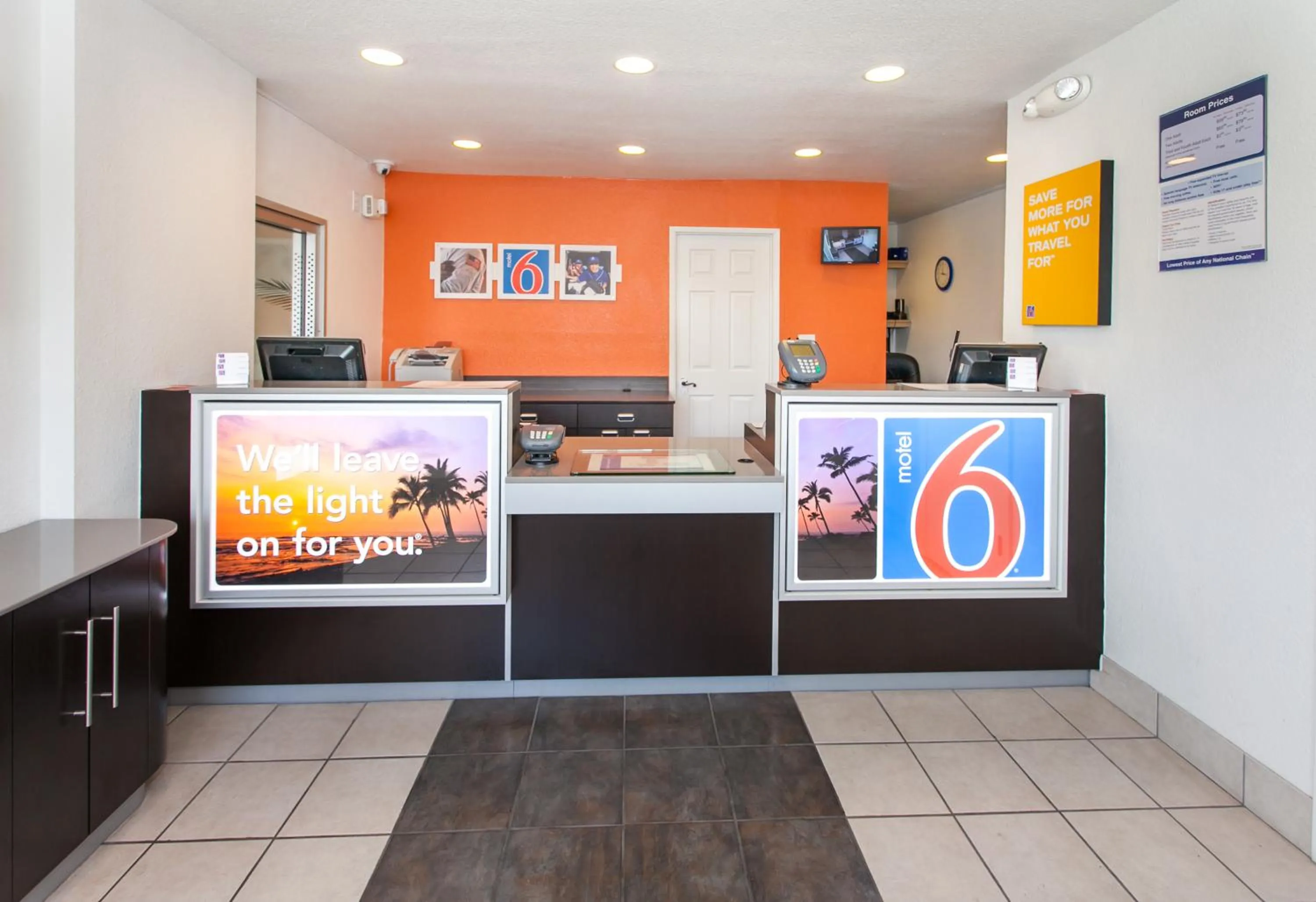 Lobby or reception in Motel 6-Rosemead, CA - Los Angeles