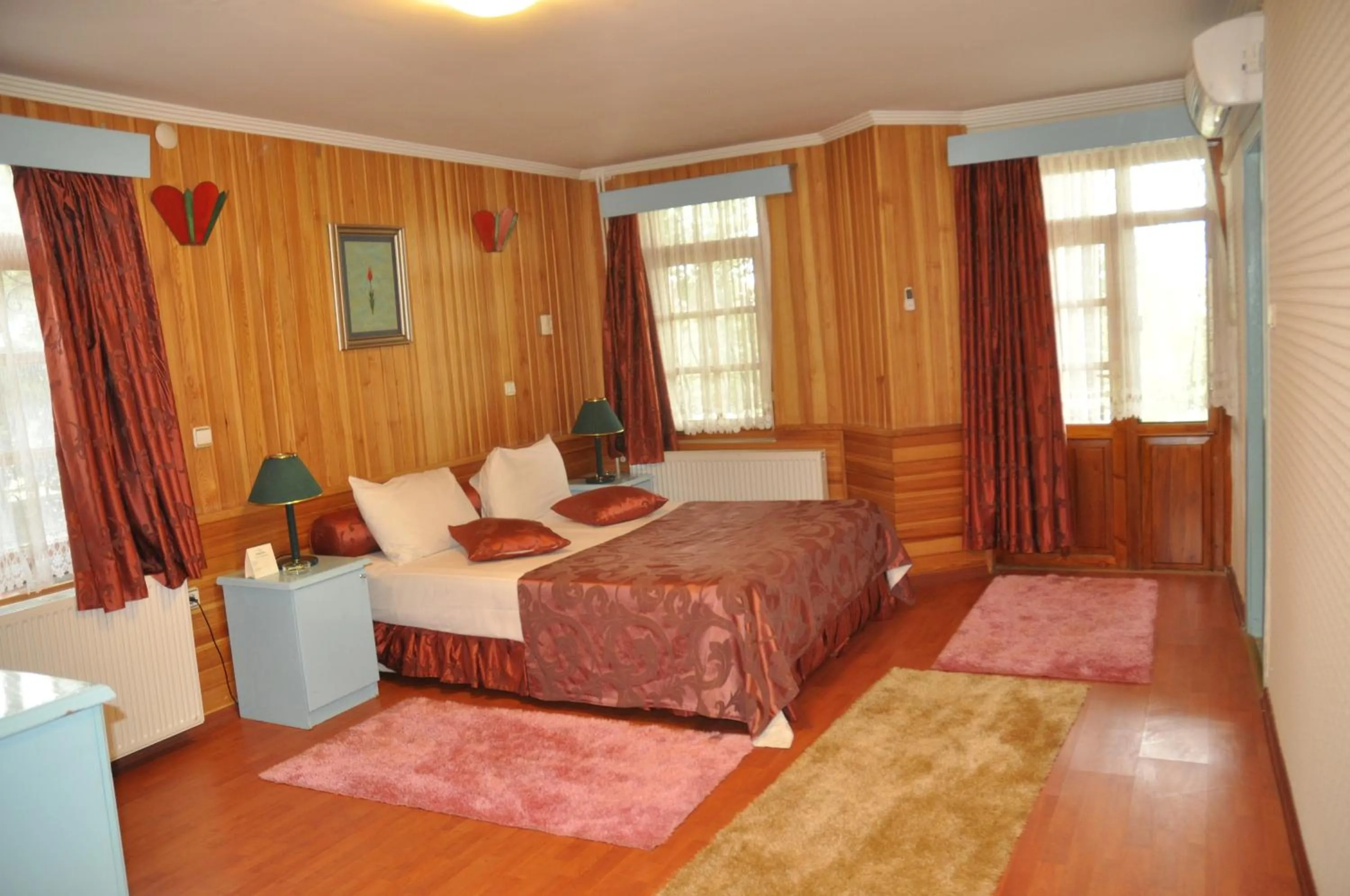 Bed in Ulasan Hotel Caravan Camping