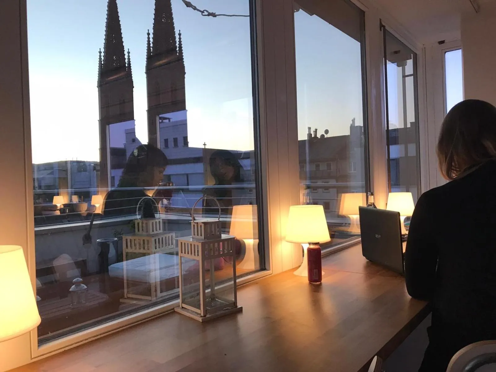 Kitchen or kitchenette in Business Hotel Wiesbaden PRIME