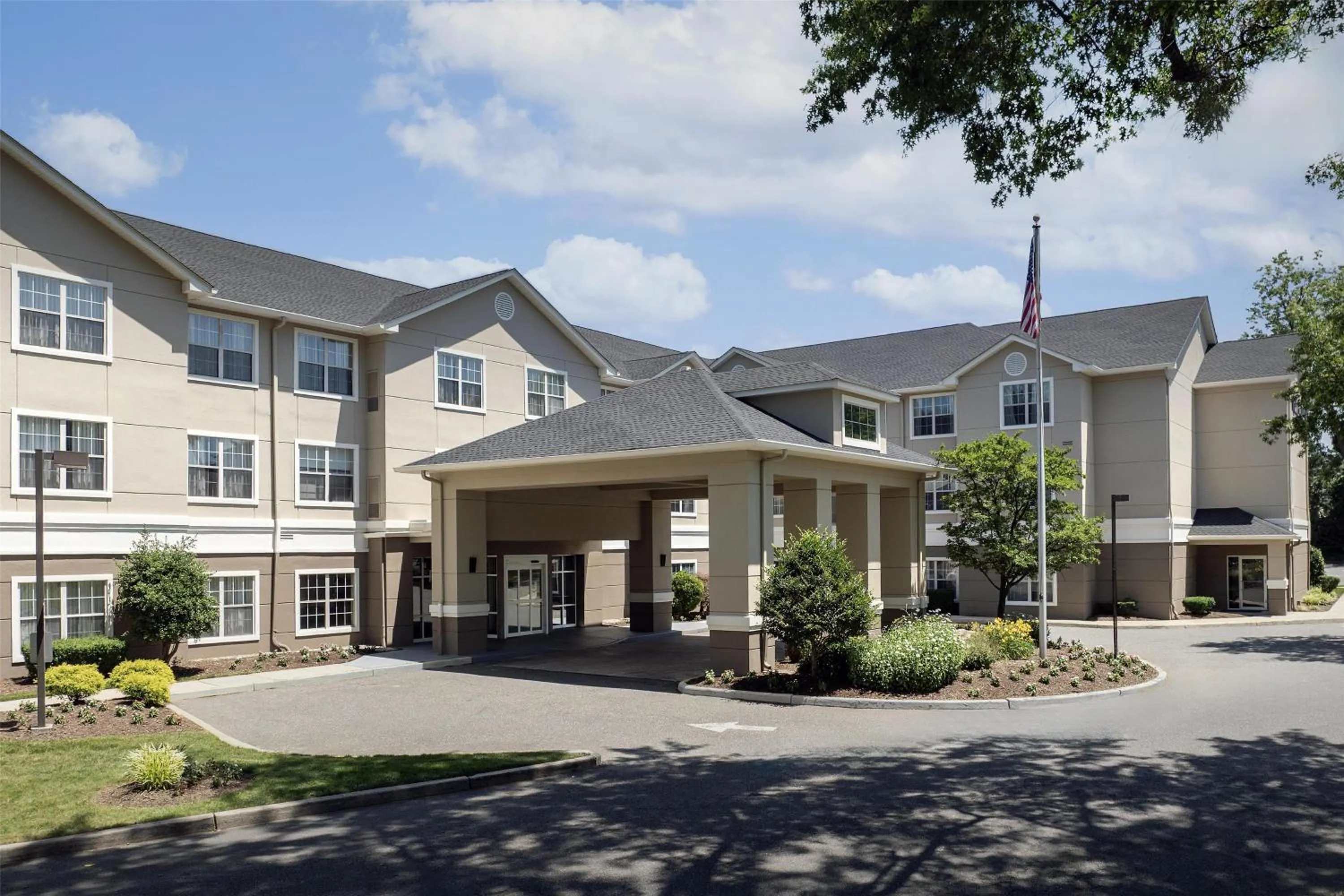 Property building in Homewood Suites by Hilton Newark-Cranford