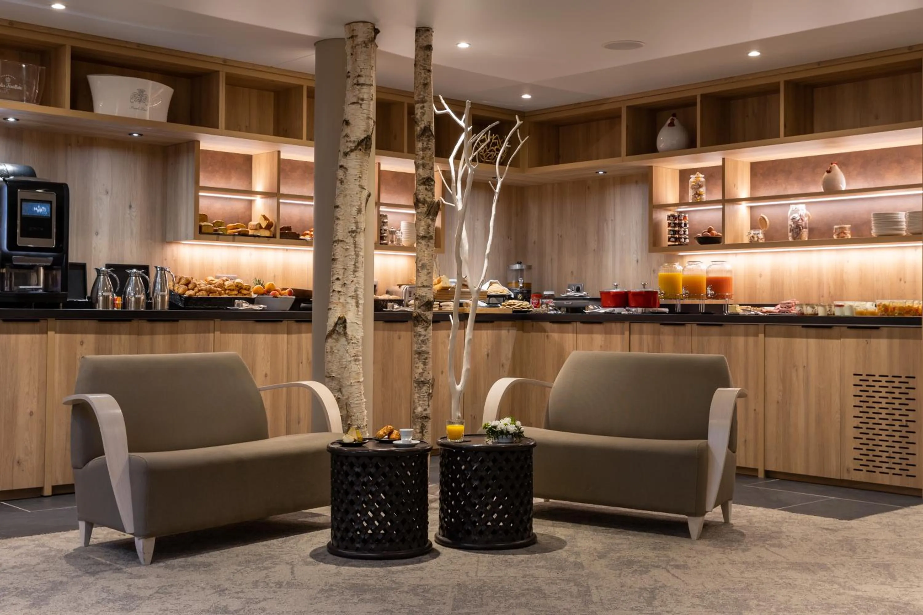 Breakfast in Hôtel Lancelot & Spa - Domaine du Roi Arthur