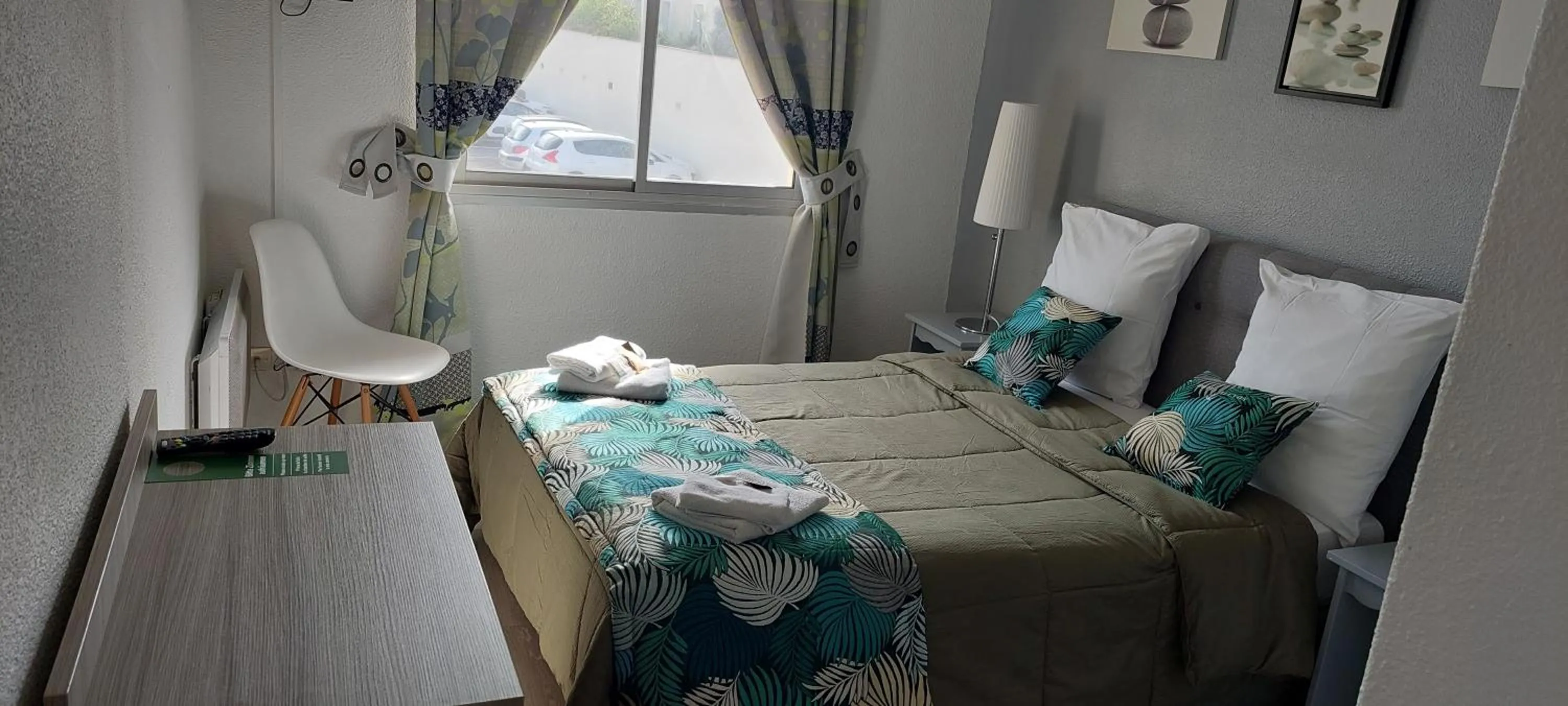 Bed in Hotel Alcyon