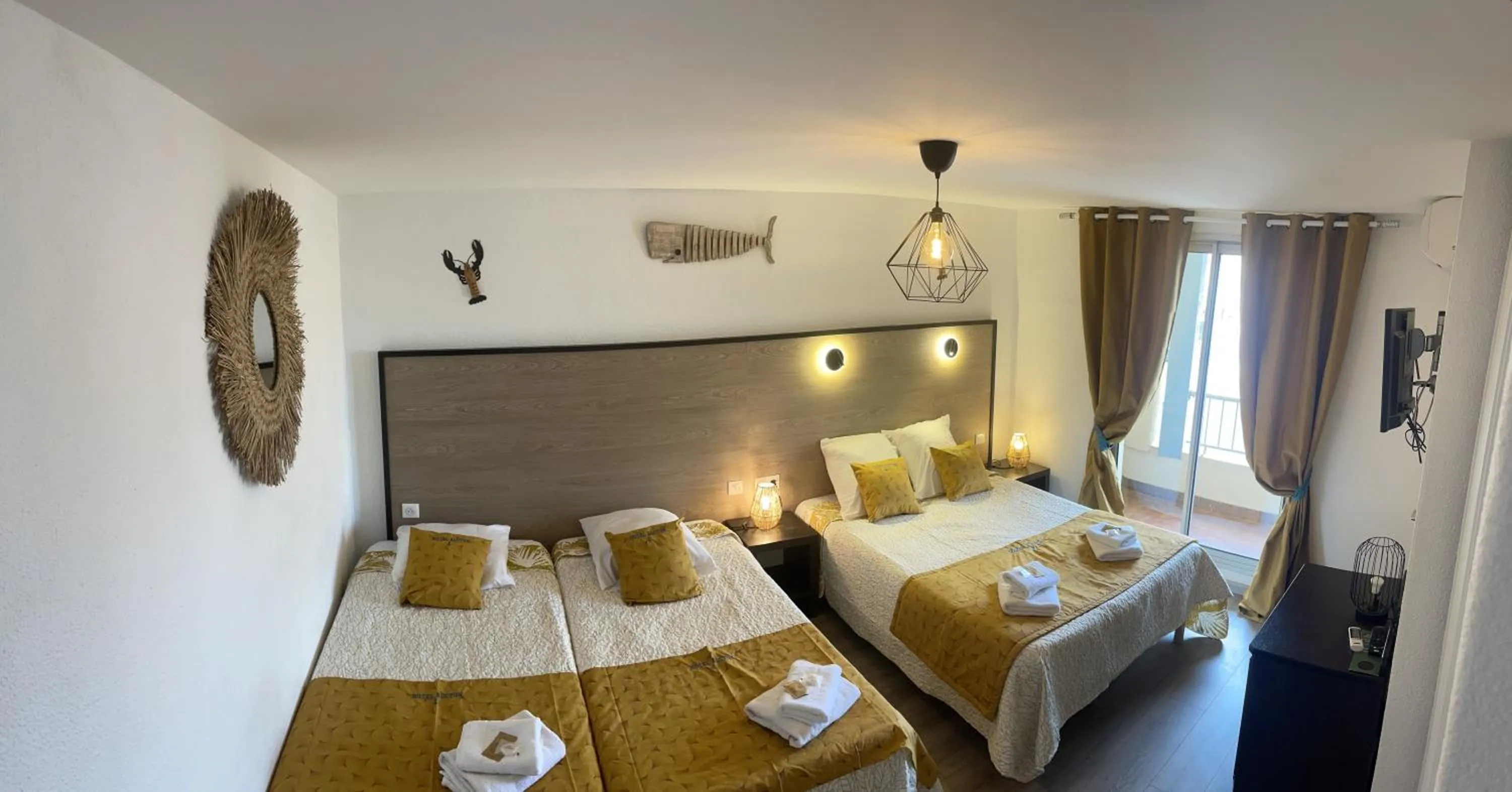 Bed in Hotel Alcyon