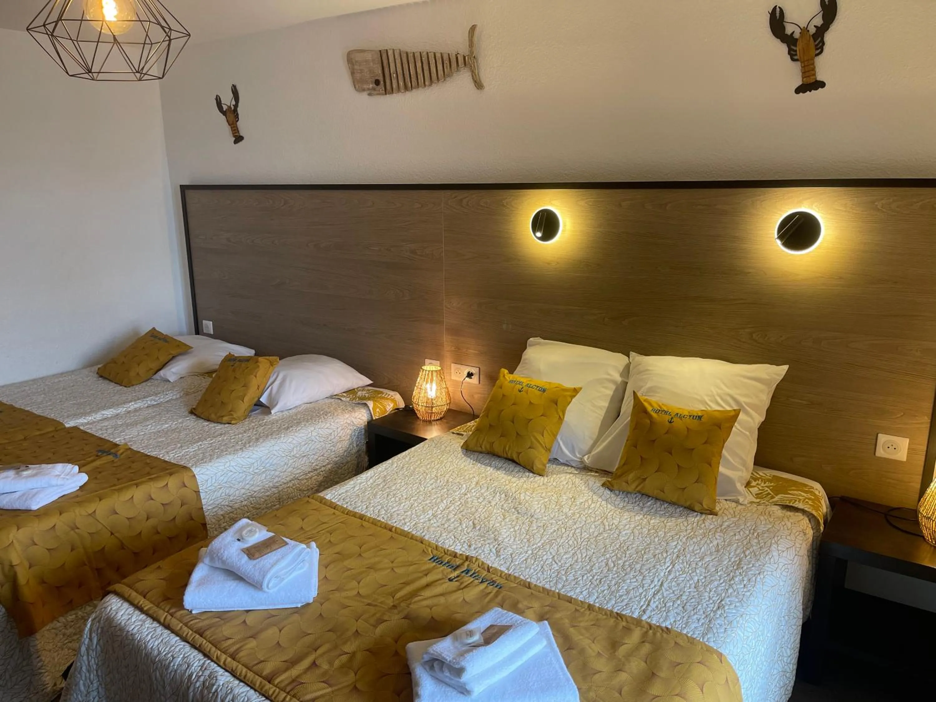 Bed in Hotel Alcyon