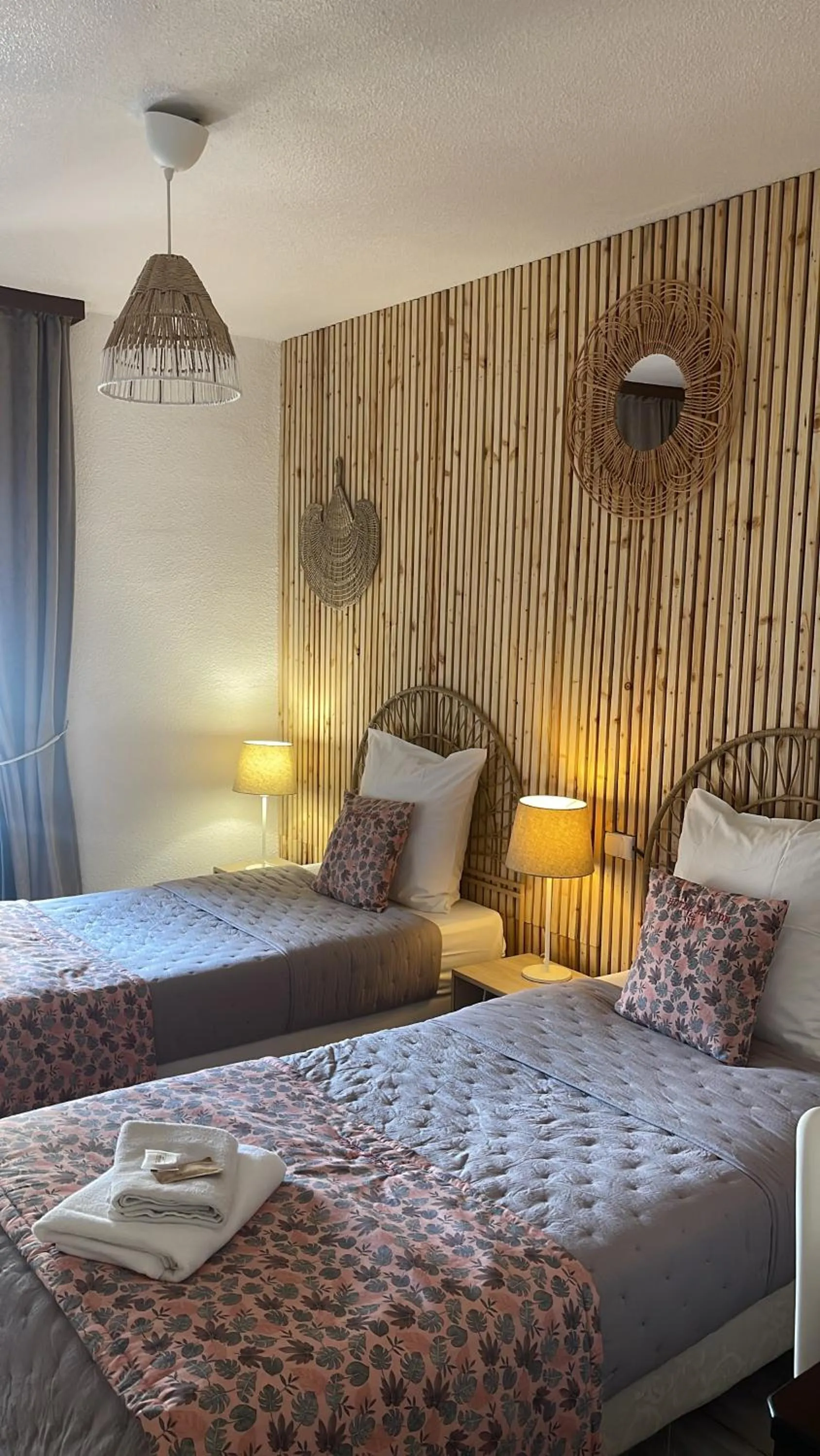 Bed in Hotel Alcyon